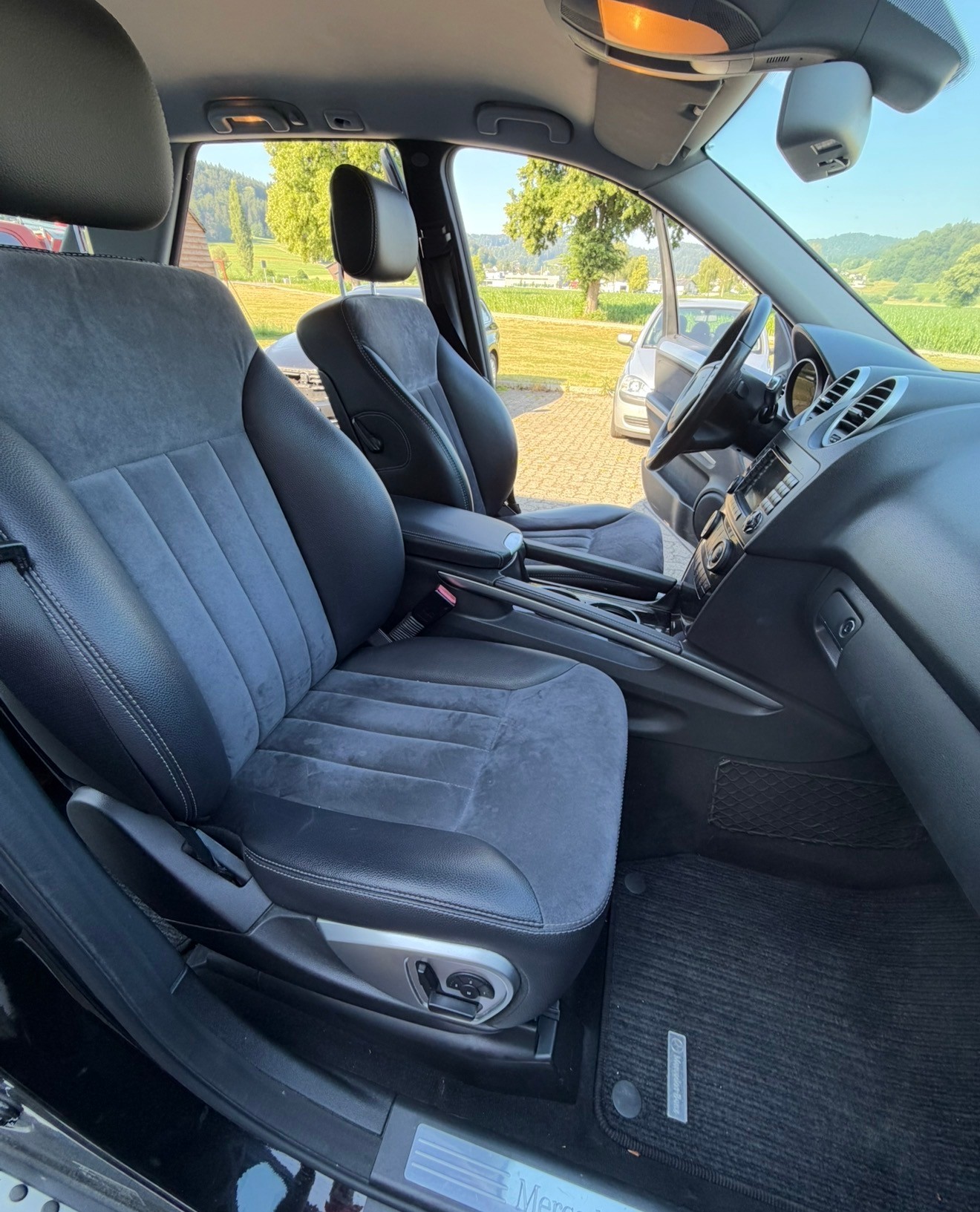 MERCEDES-BENZ ML 350 4Matic Edition 7G-Tronic-image-12