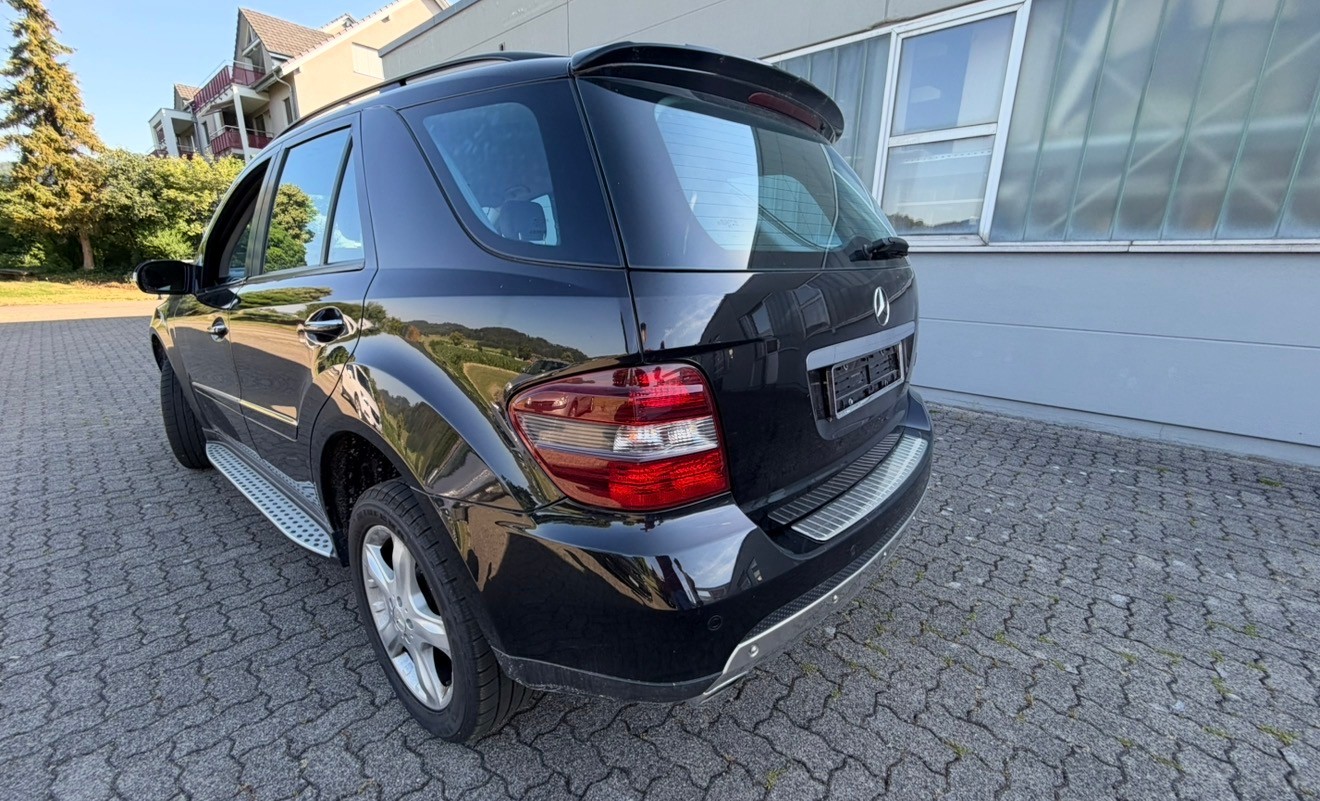 MERCEDES-BENZ ML 350 4Matic Edition 7G-Tronic-image-9