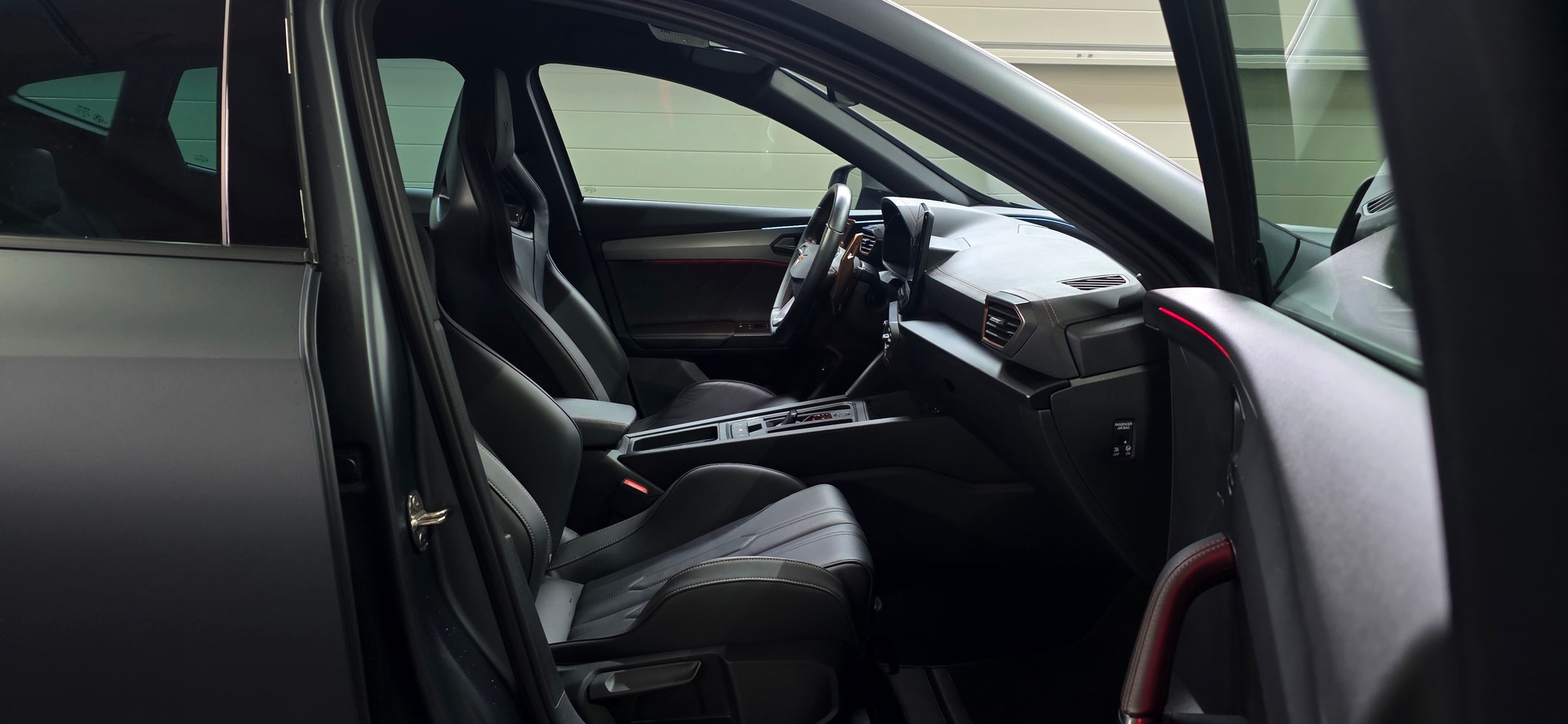CUPRA Formentor 2.5TSI VZ5 4Drive DSG *ACC&LaneAssist*360°Kamera*Ambientebeleuchtung*AppleCarPlay&AndrioidAuto*-image-23