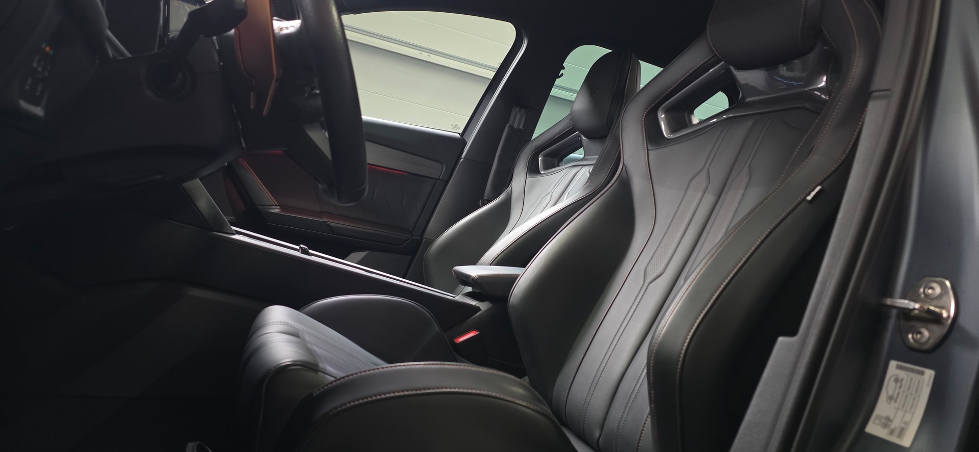 CUPRA Formentor 2.5TSI VZ5 4Drive DSG *ACC&LaneAssist*360°Kamera*Ambientebeleuchtung*AppleCarPlay&AndrioidAuto*-image-9