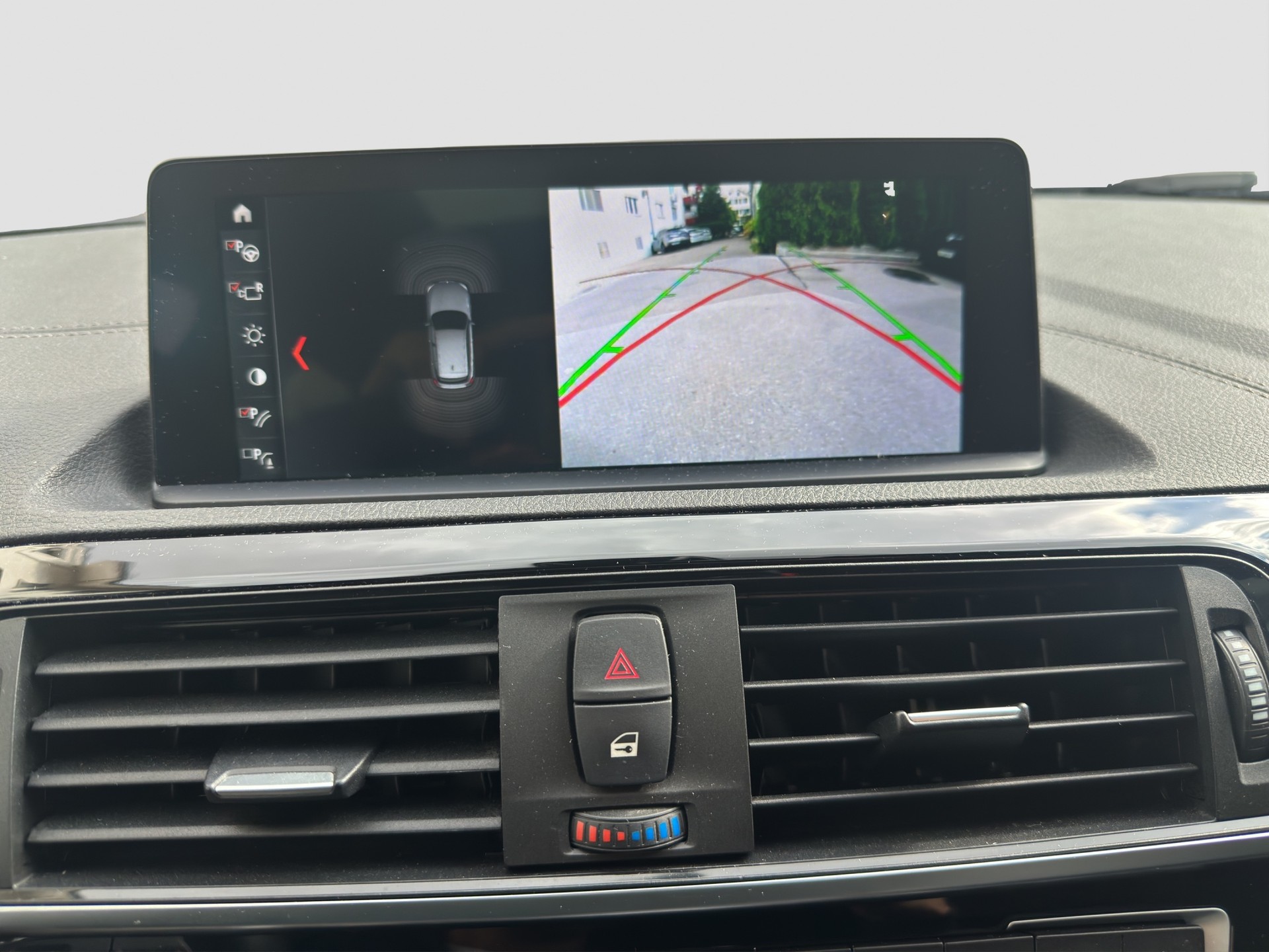 BMW M140i xDrive Steptronic-image-11