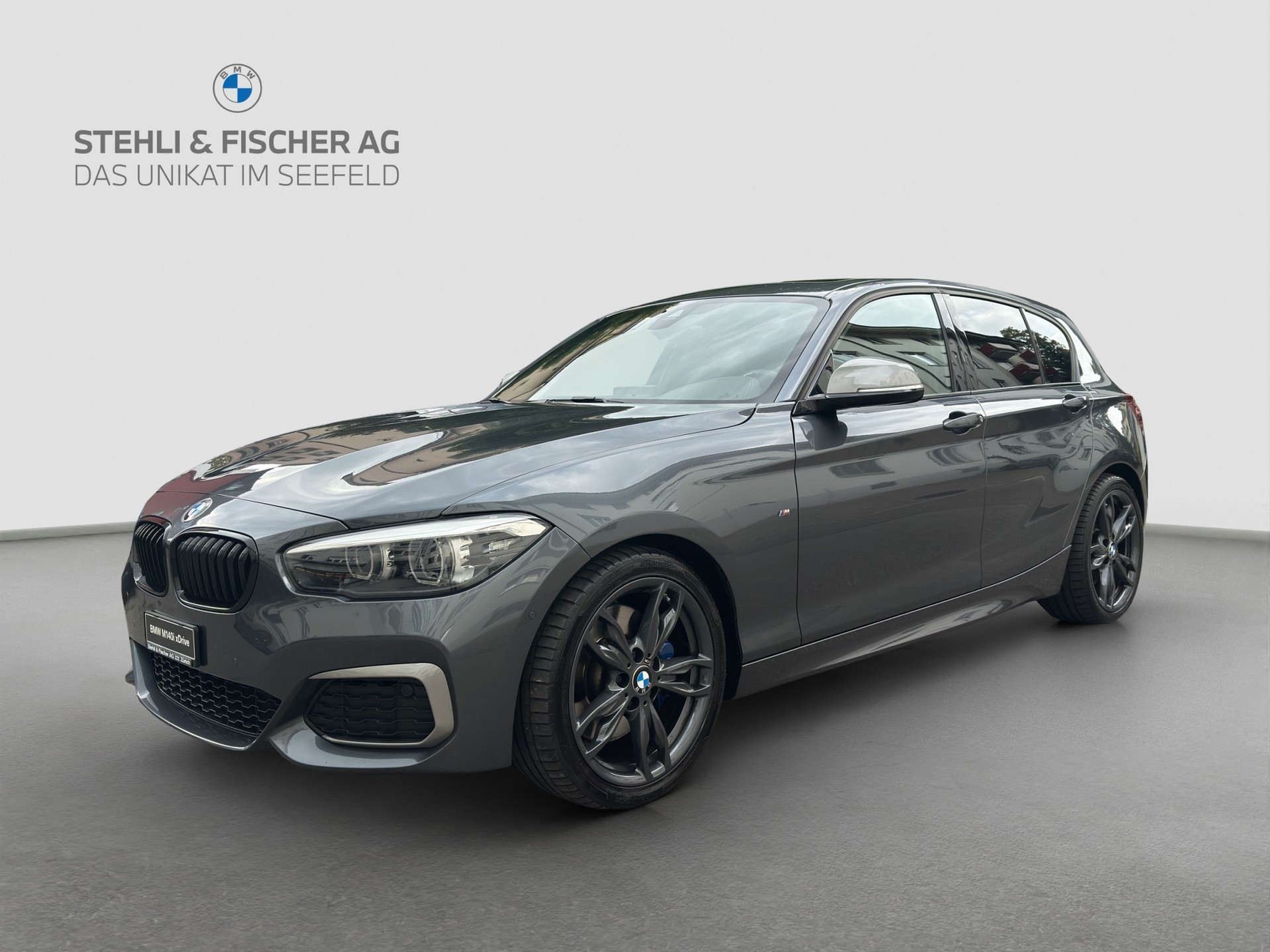 BMW M140i xDrive Steptronic-image-0