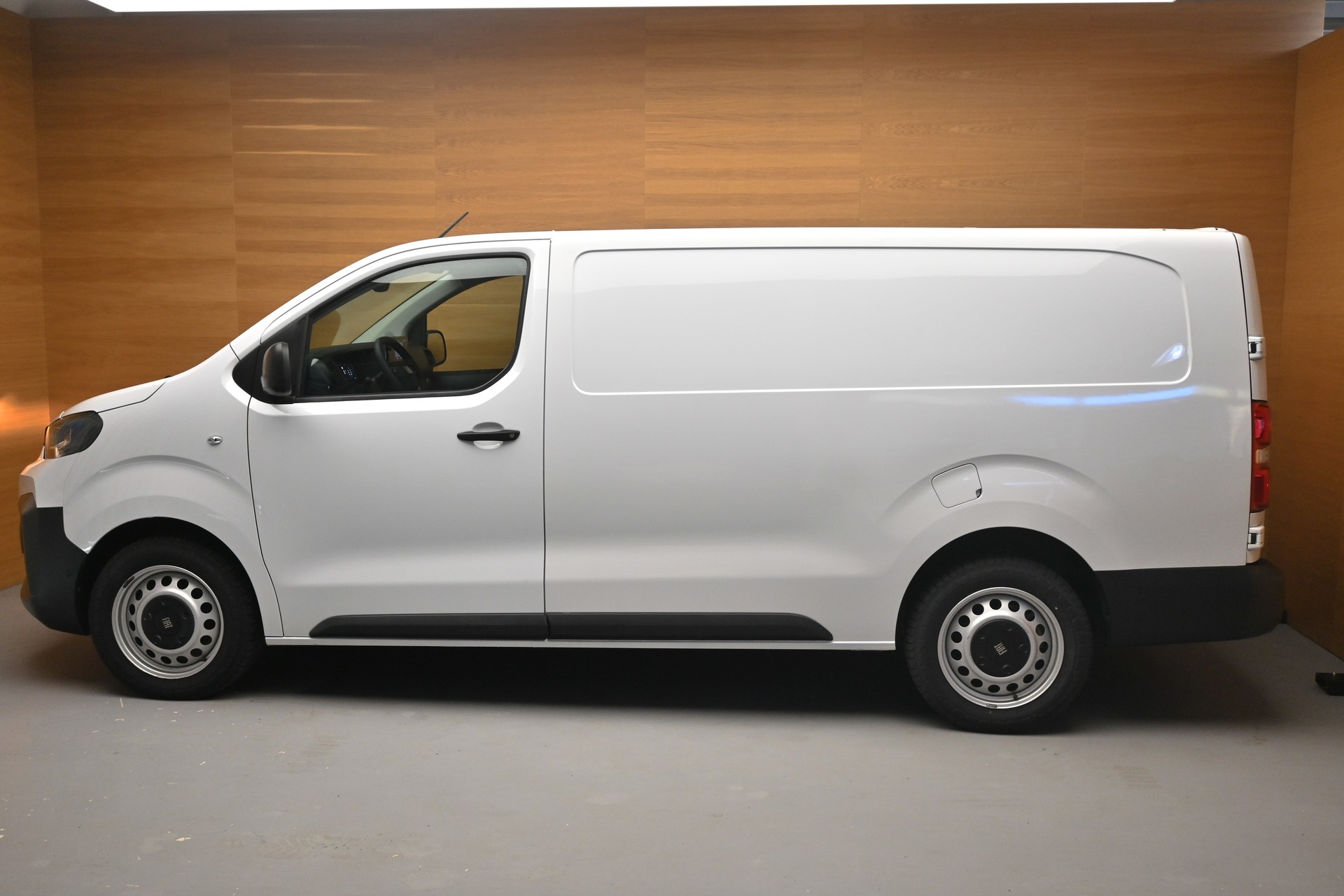 FIAT Scudo 2.0 BlueHDi L3 EAT8-image-2