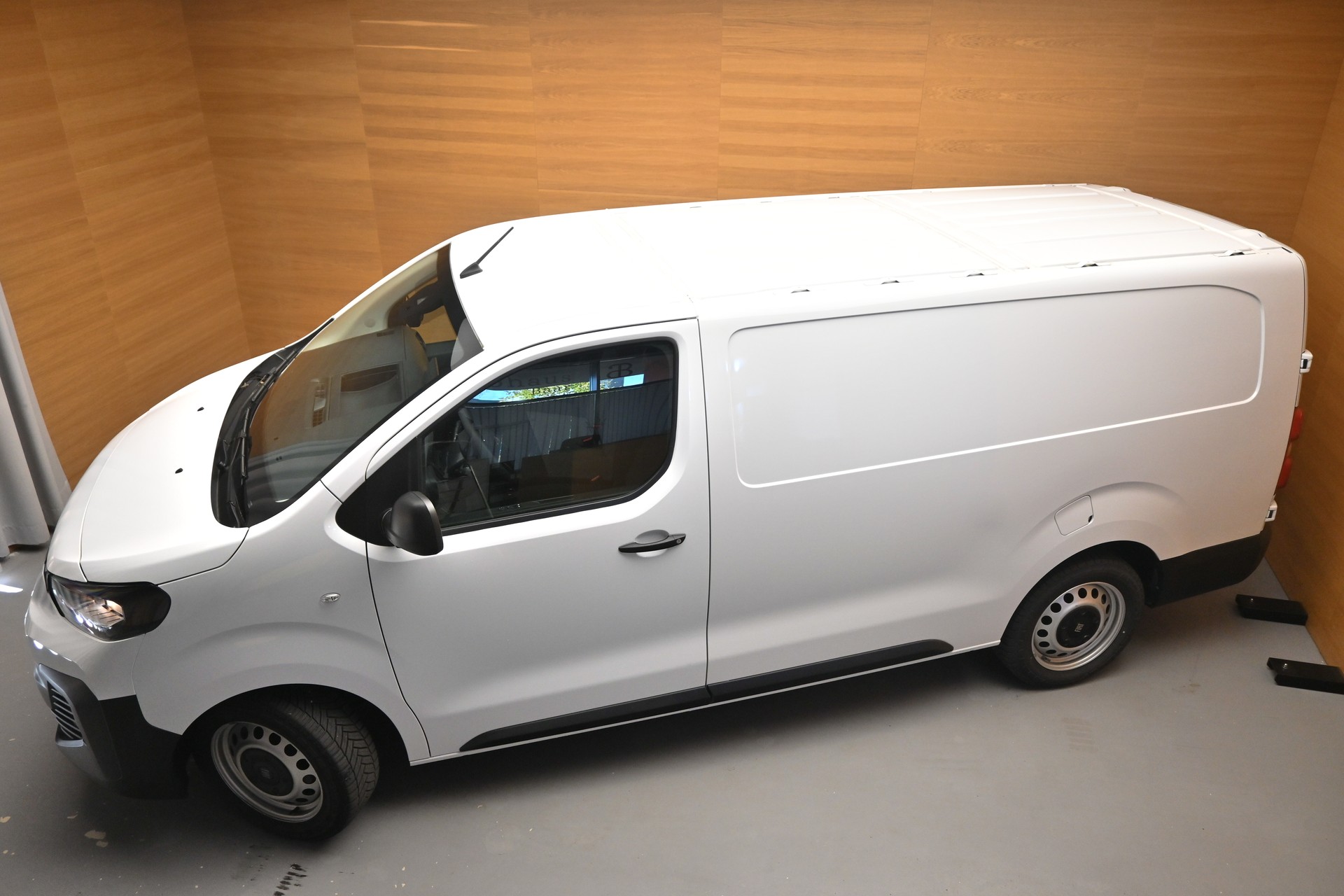FIAT Scudo 2.0 BlueHDi L3 EAT8-image-1