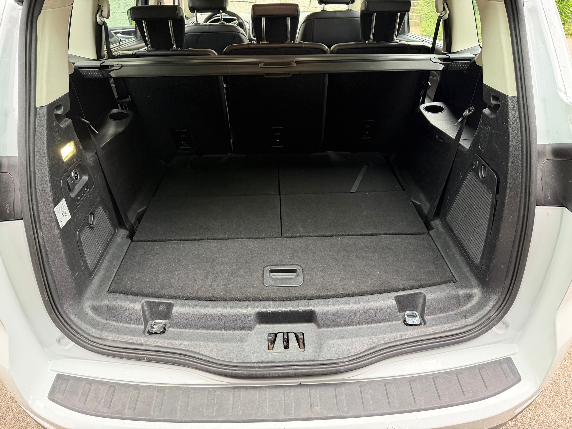 FORD S-Max 2.0 TDCi *7 Plätzer*Allrad*-image-7