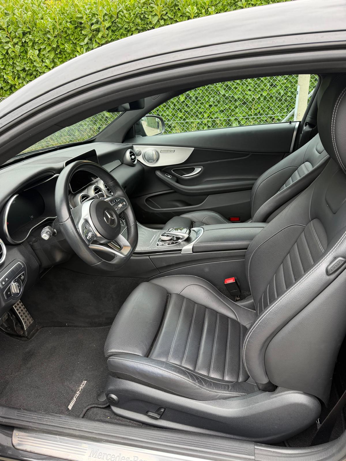 MERCEDES-BENZ C 300 d AMG Line 4matic-image-2