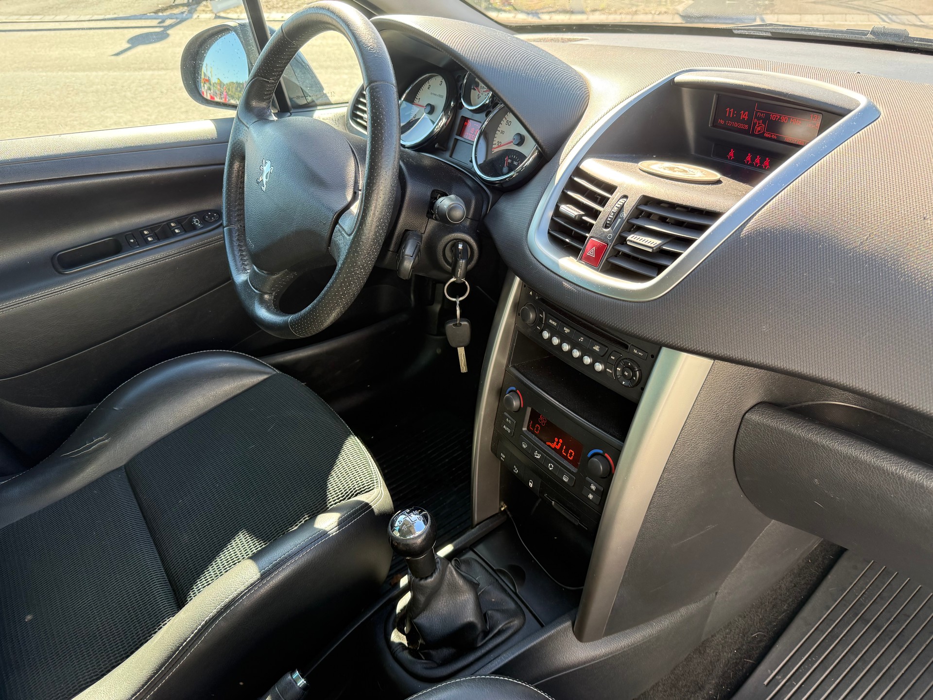 PEUGEOT 207 SW 1.6 HDI Outdoor-image-11