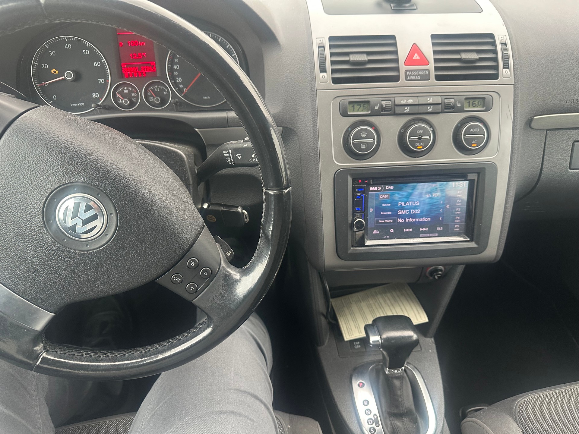 VW Touran 1.4 TSI Highline DSG-image-10