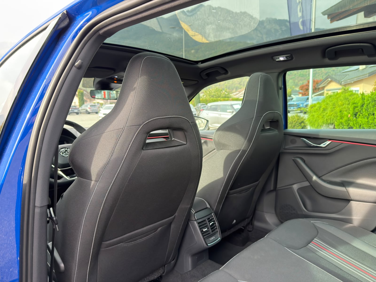SKODA Kamiq 1.5 TSI Monte Carlo DSG-image-14