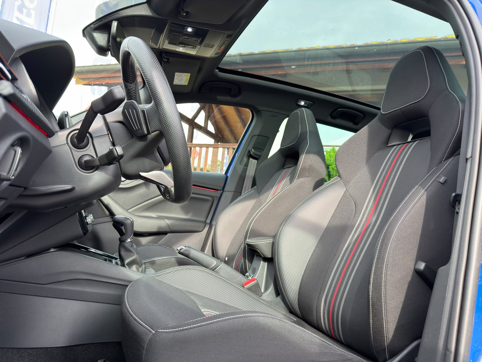 SKODA Kamiq 1.5 TSI Monte Carlo DSG-image-12