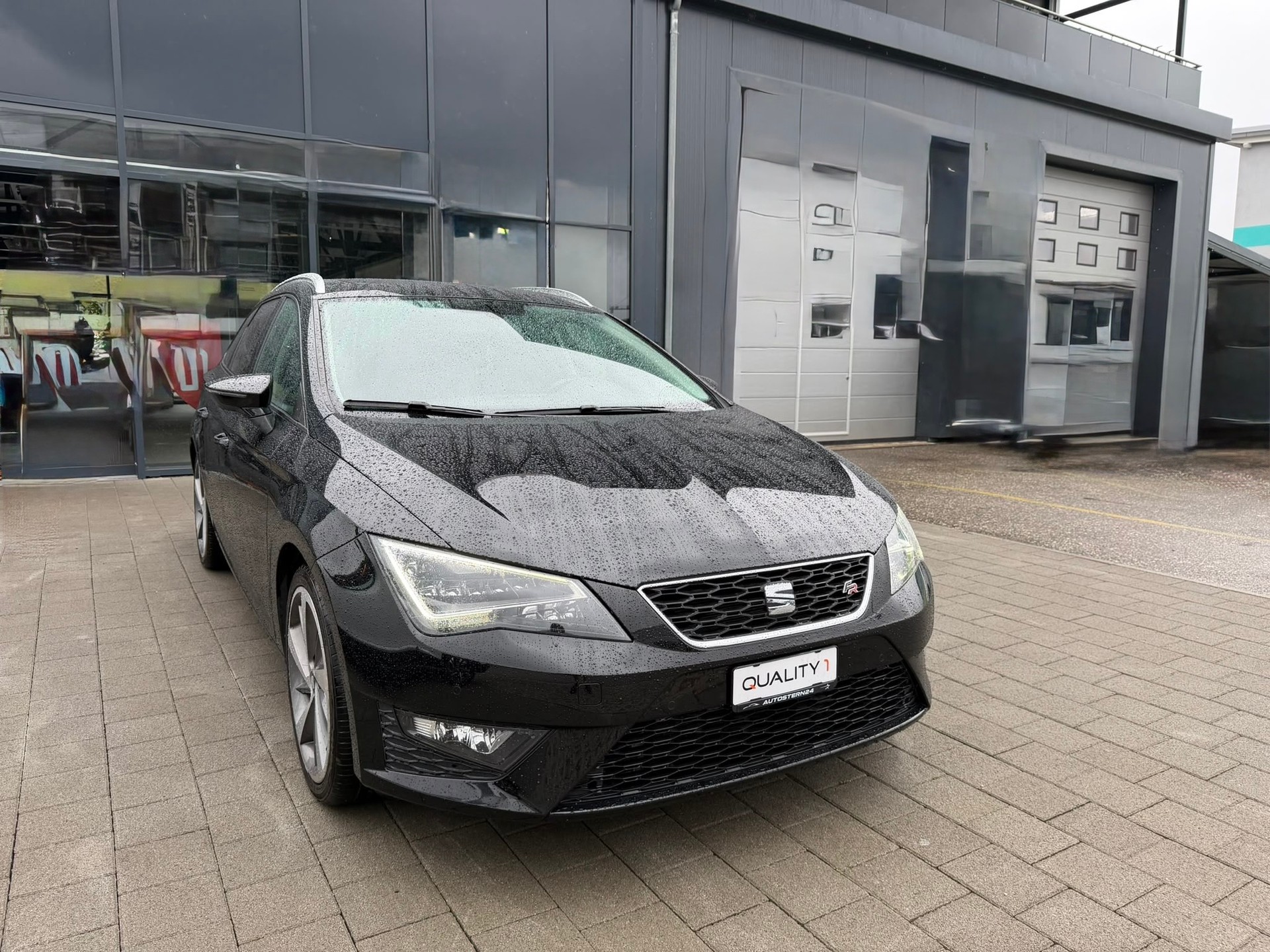 SEAT Leon 2.0 TDI FR Line DSG-image-1
