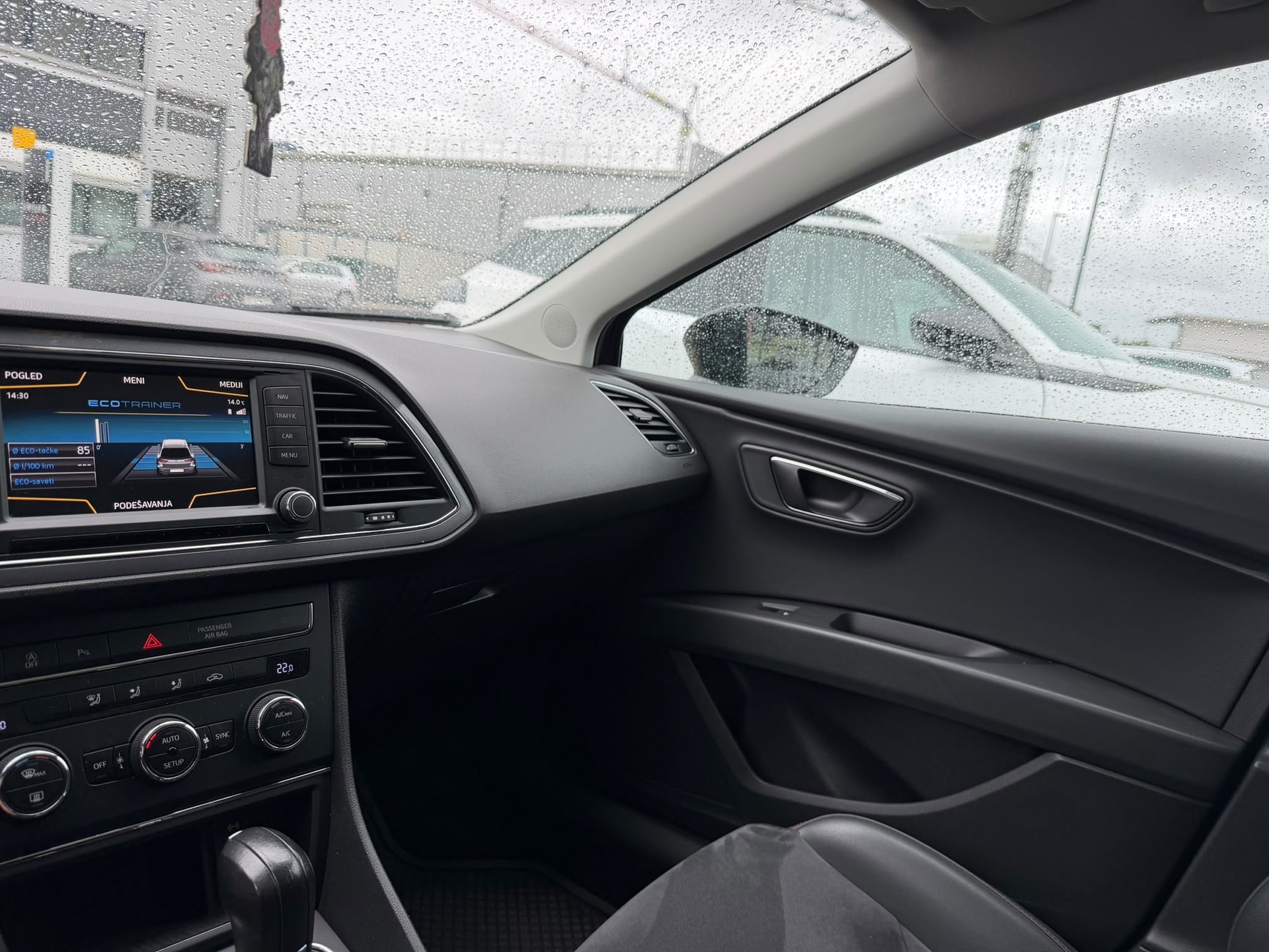 SEAT Leon 2.0 TDI FR Line DSG-image-21