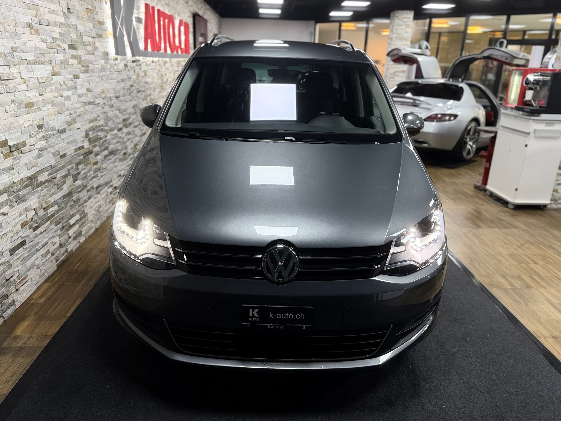 VW Sharan 2.0 TDI BMT Allstar 4Motion DSG-image-5