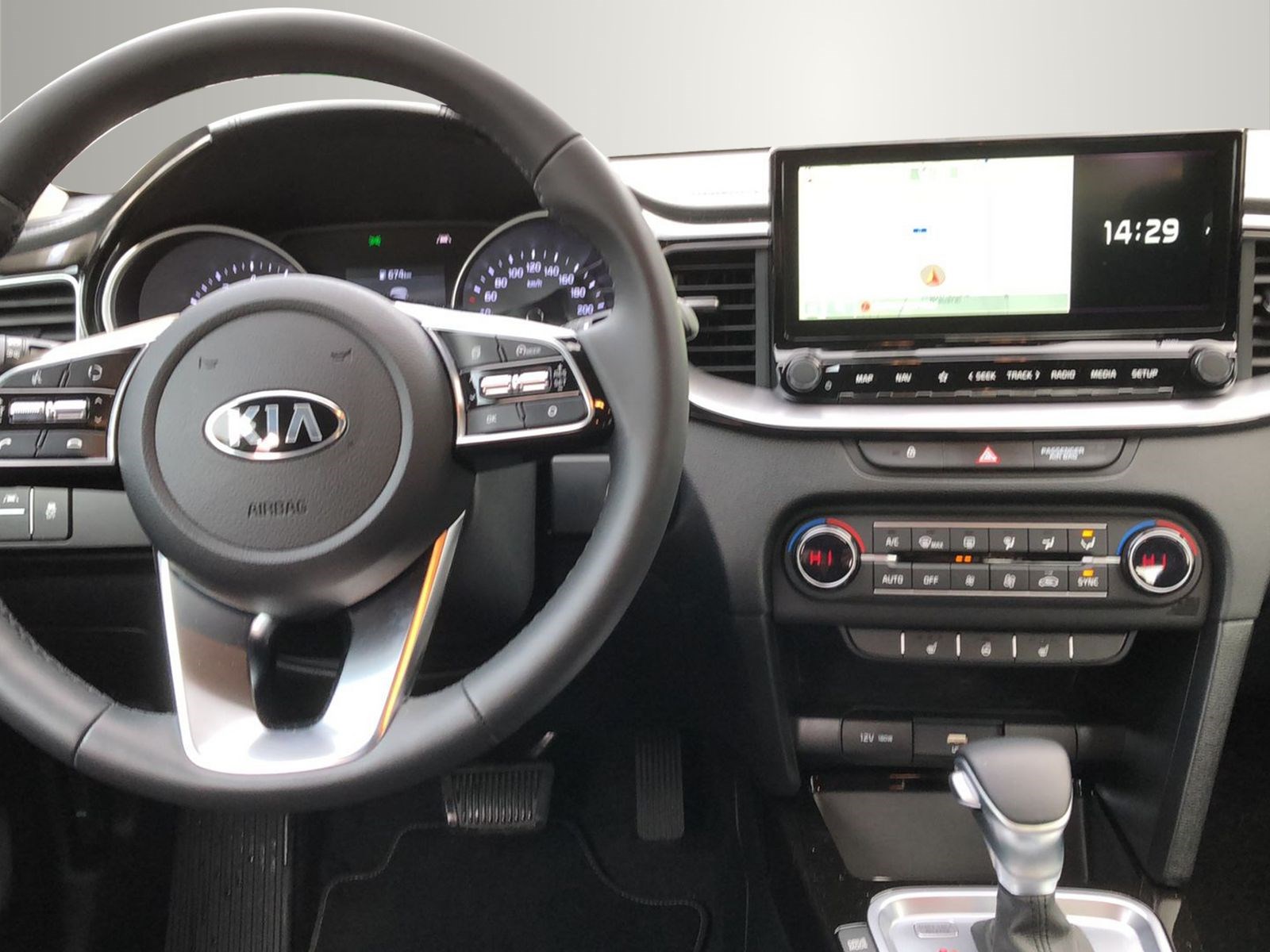 KIA Ceed 1.5 T-GDi MHEV Power DCT-image-9