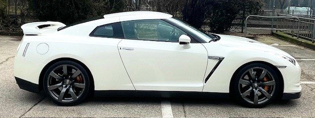 NISSAN GT-R 3.8 V6 Biturbo-image-2