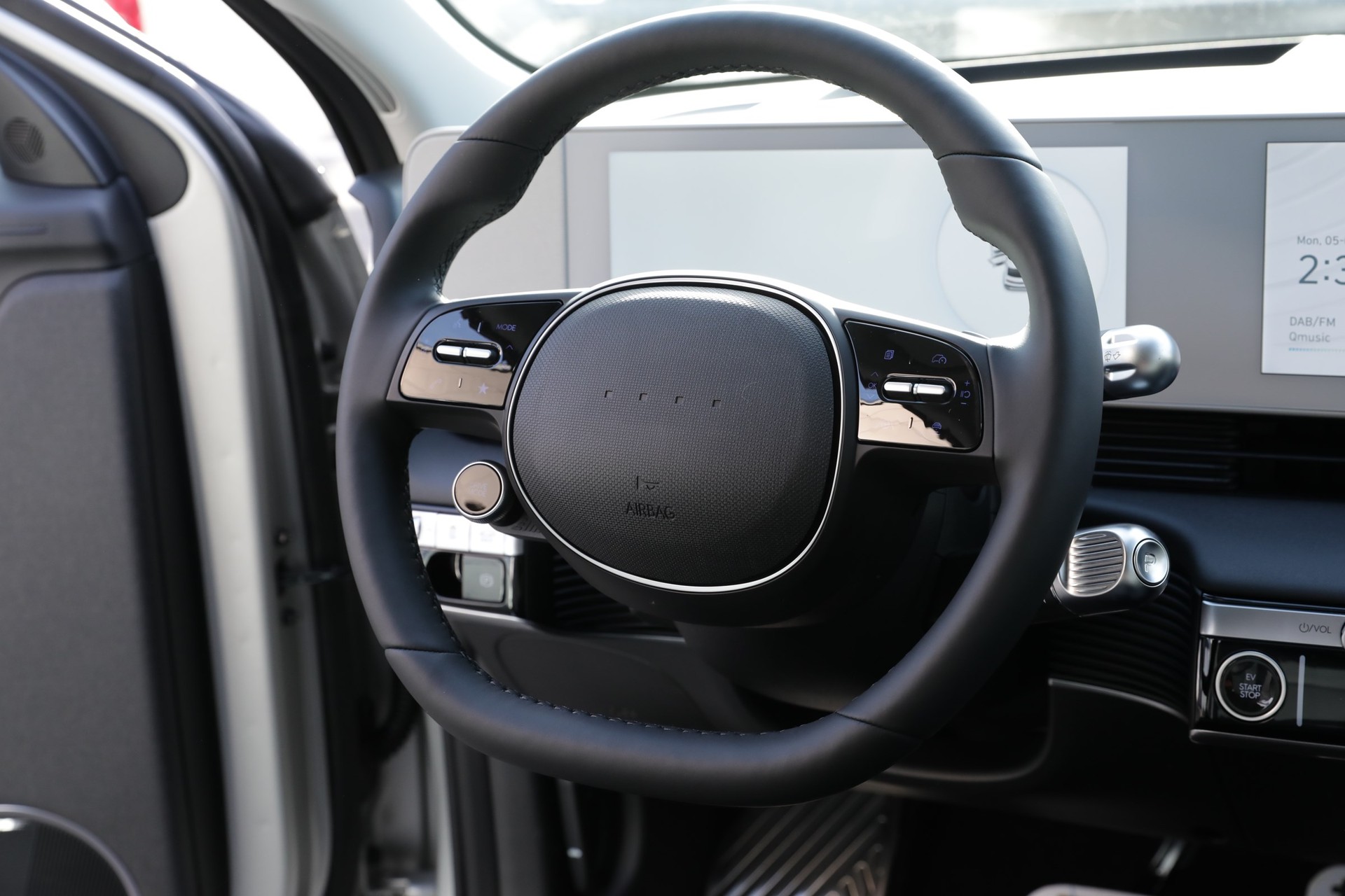 HYUNDAI Ioniq 5 77kWh Vertex 4WD-image-9