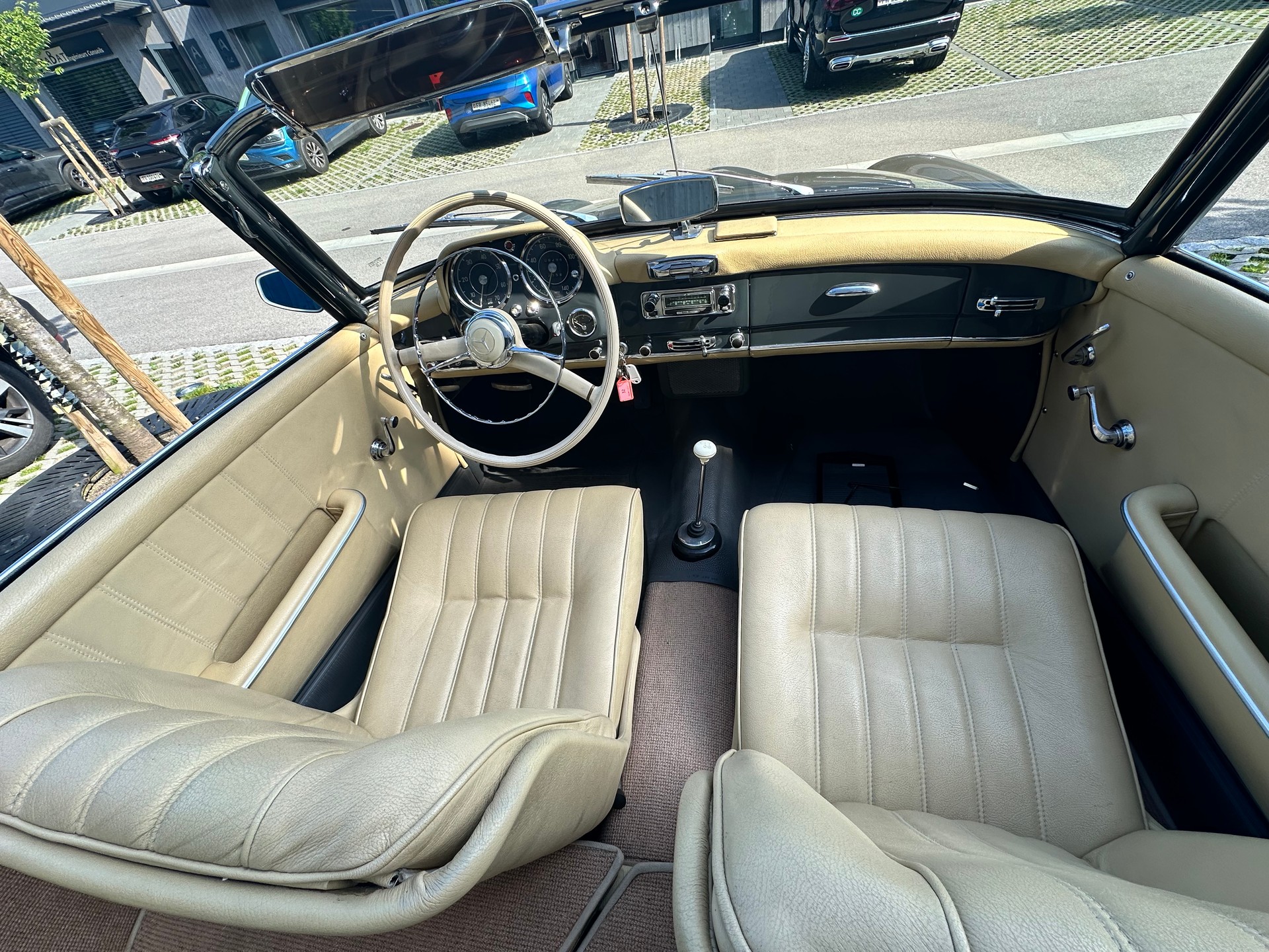 MERCEDES-BENZ SL-image-2