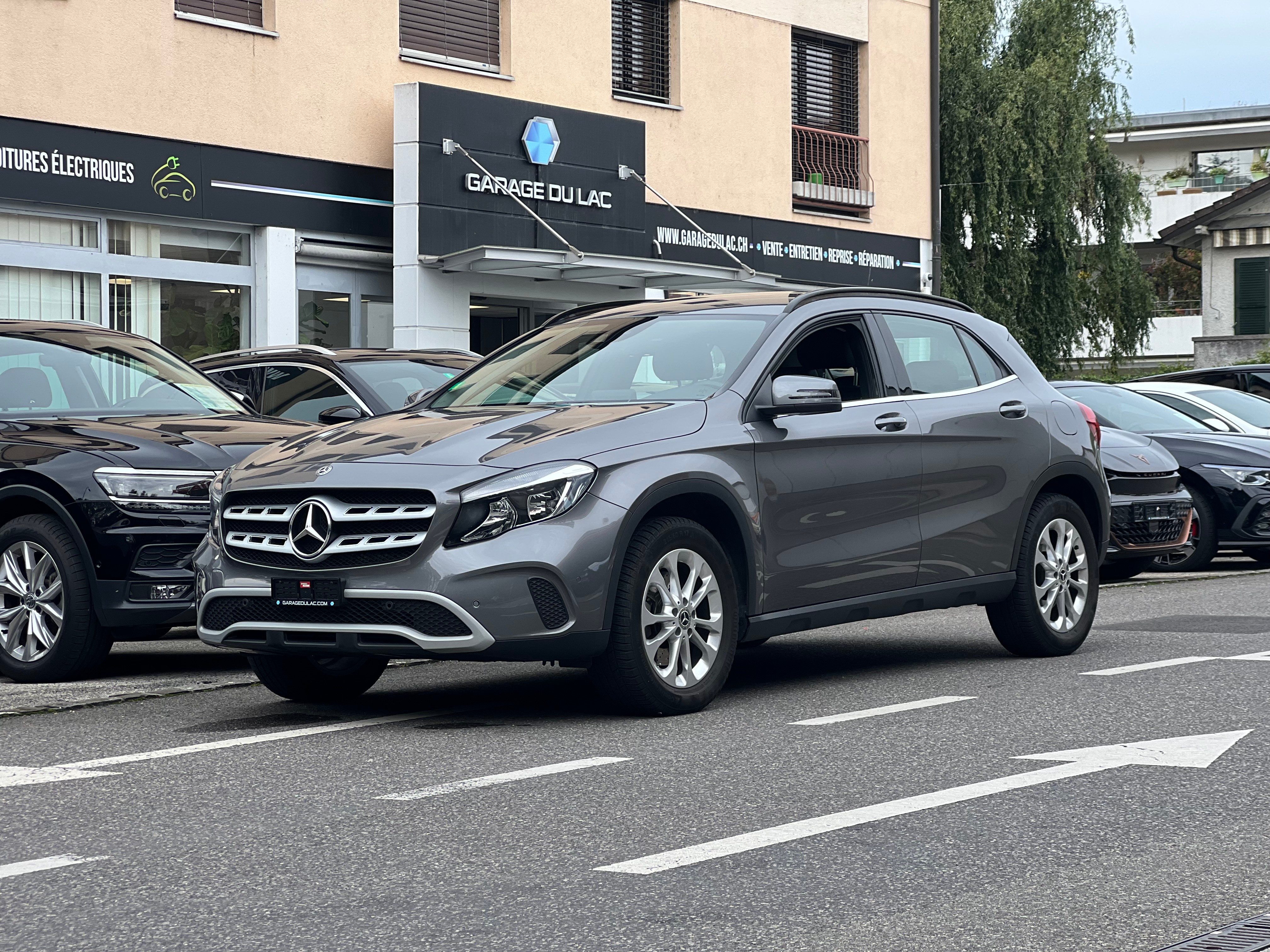 Car photo