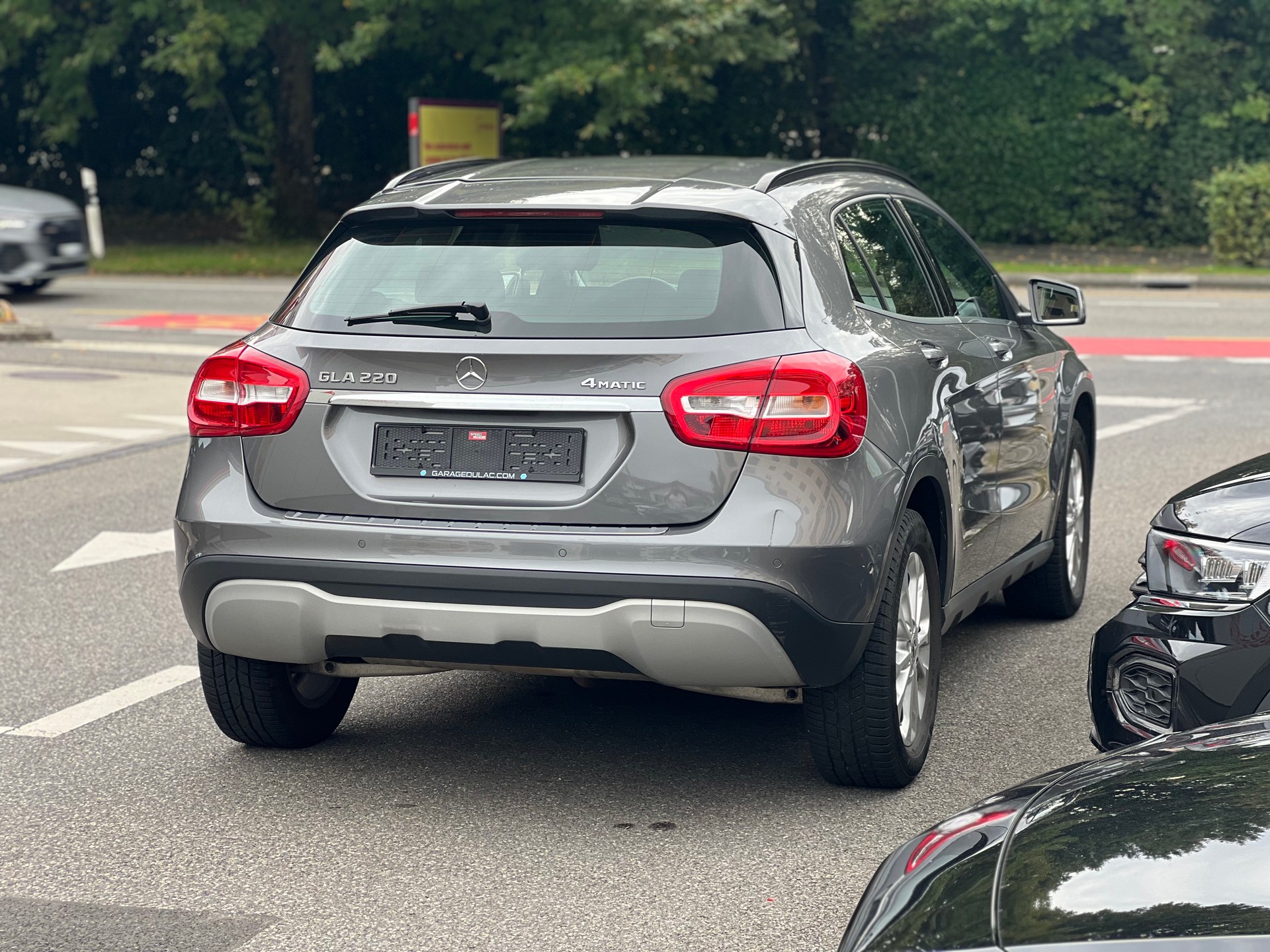 MERCEDES-BENZ GLA 220 Style 4Matic 7G-DCT-image-6