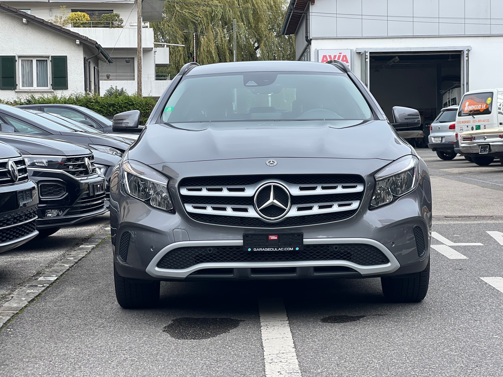 MERCEDES-BENZ GLA 220 Style 4Matic 7G-DCT-showroom-element-1