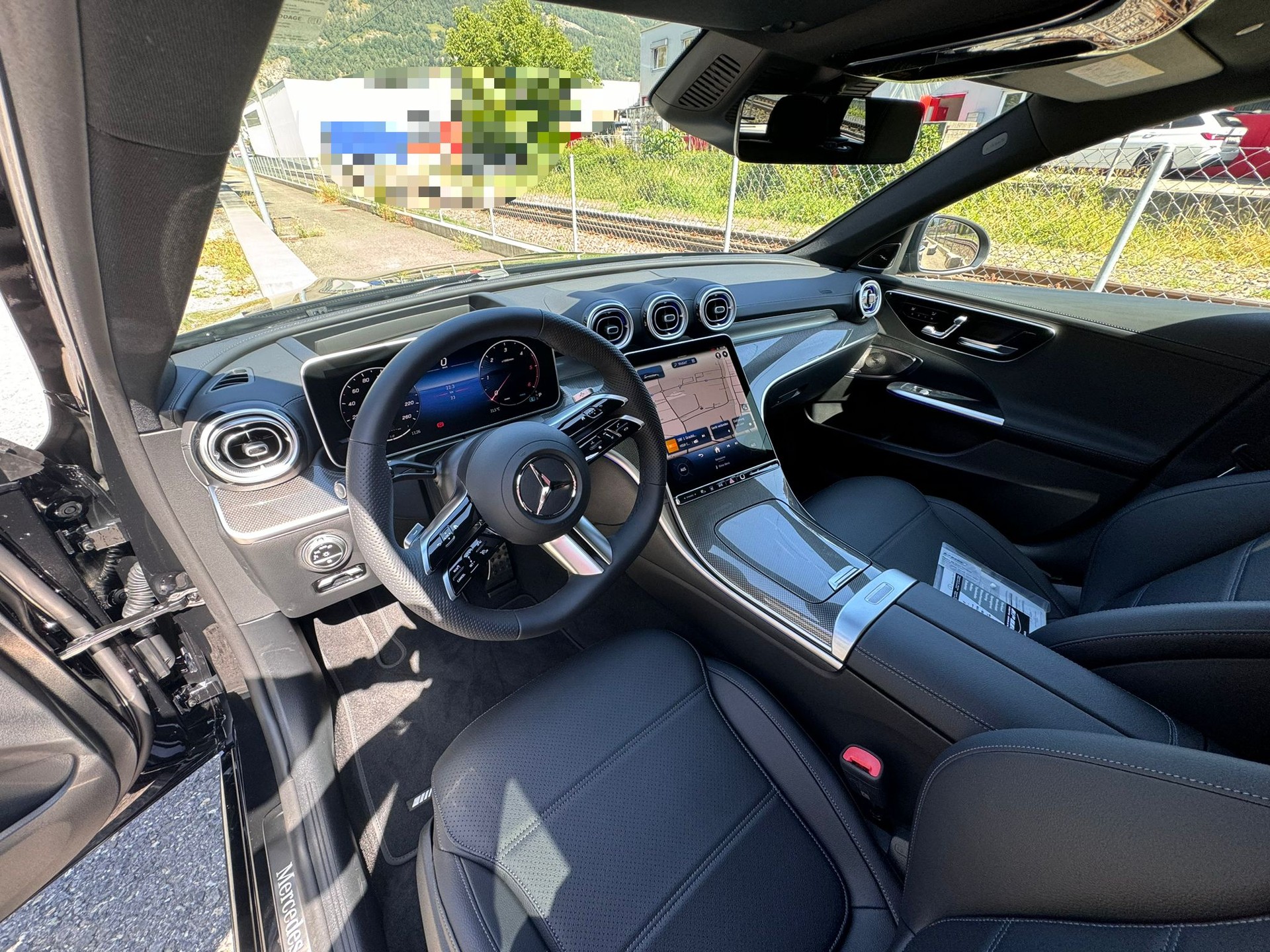 MERCEDES-BENZ C 220 d T 4Matic AMG Line-image-4
