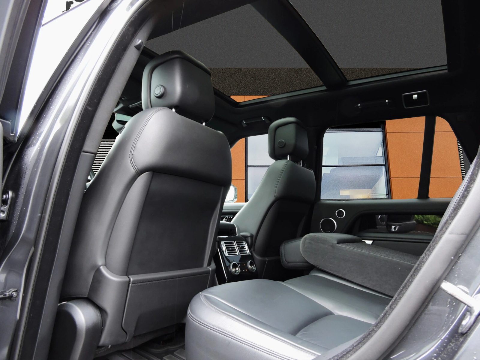 LAND ROVER RR 3.0SDV6 HSE-showroom-element-3