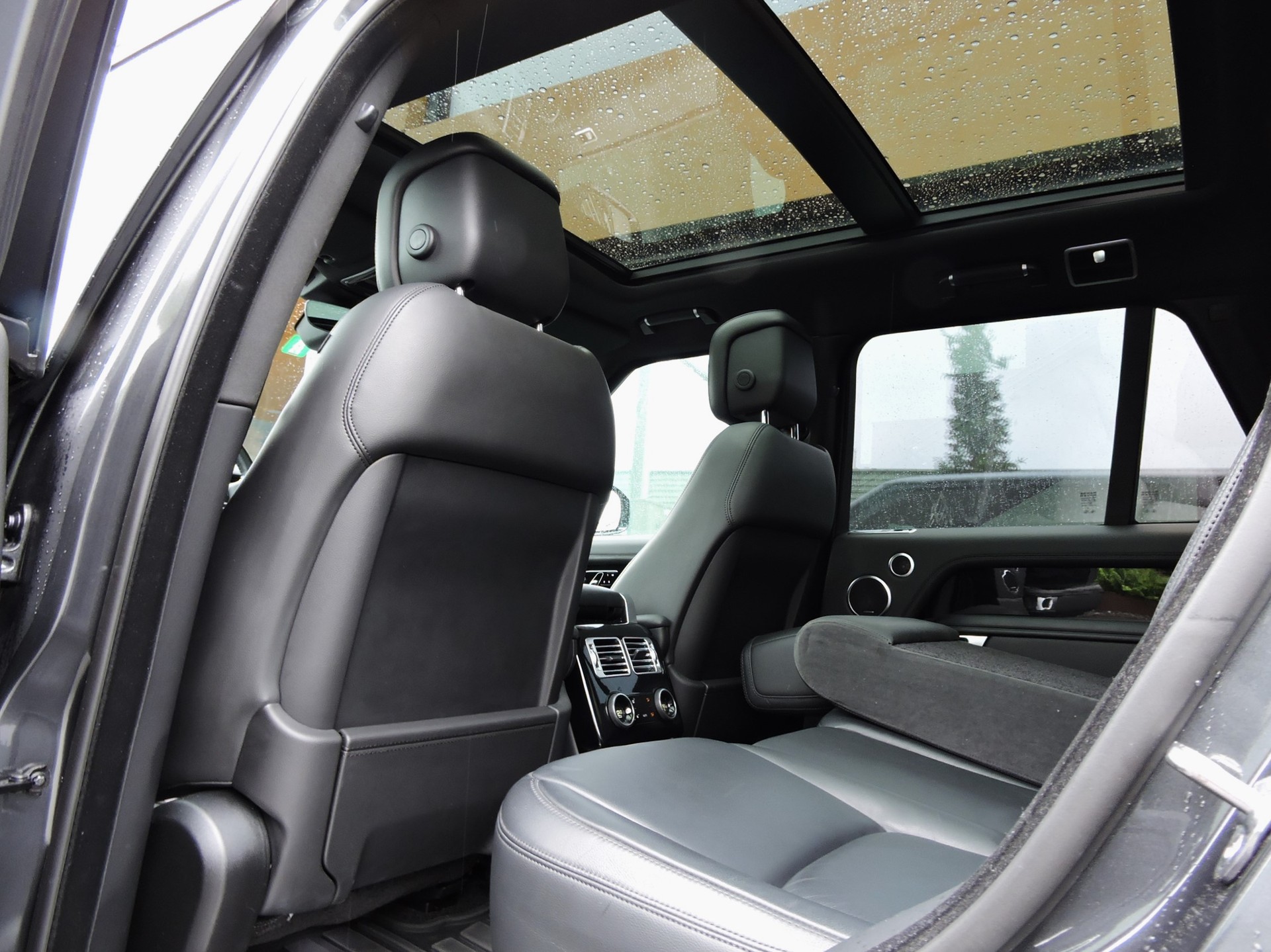 LAND ROVER RR 3.0SDV6 HSE-image-4