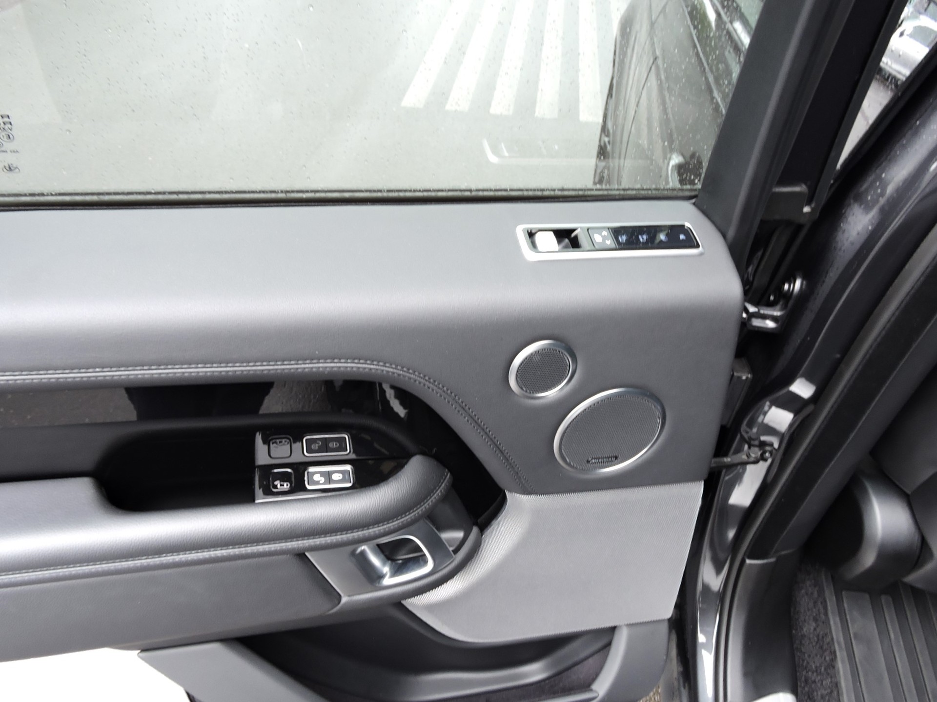 LAND ROVER RR 3.0SDV6 HSE-image-6