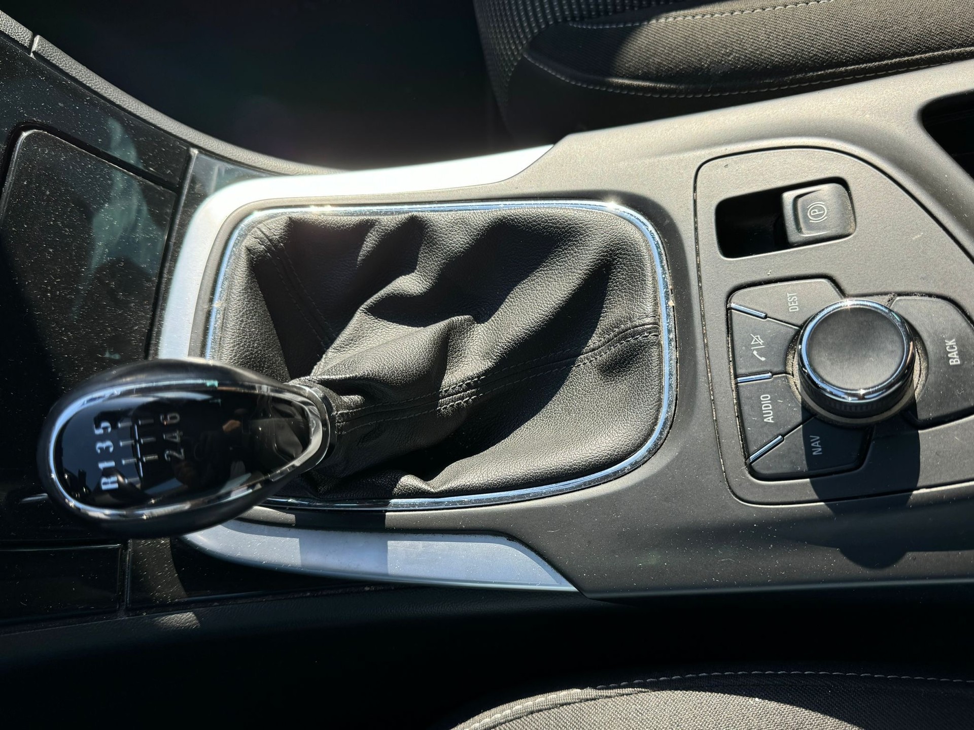 OPEL Insignia Sports Tourer 2.0 CDTI Cosmo 4WD-image-13