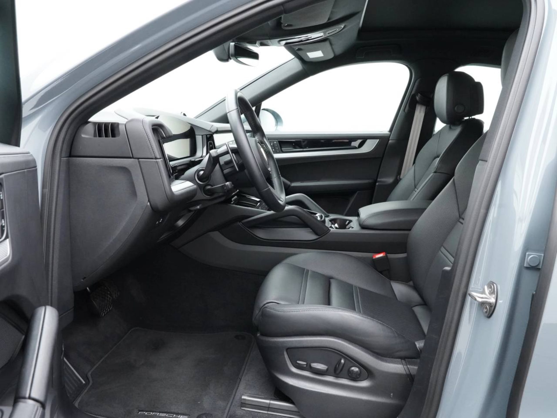 PORSCHE Cayenne E-Hybrid Coupé-image-4