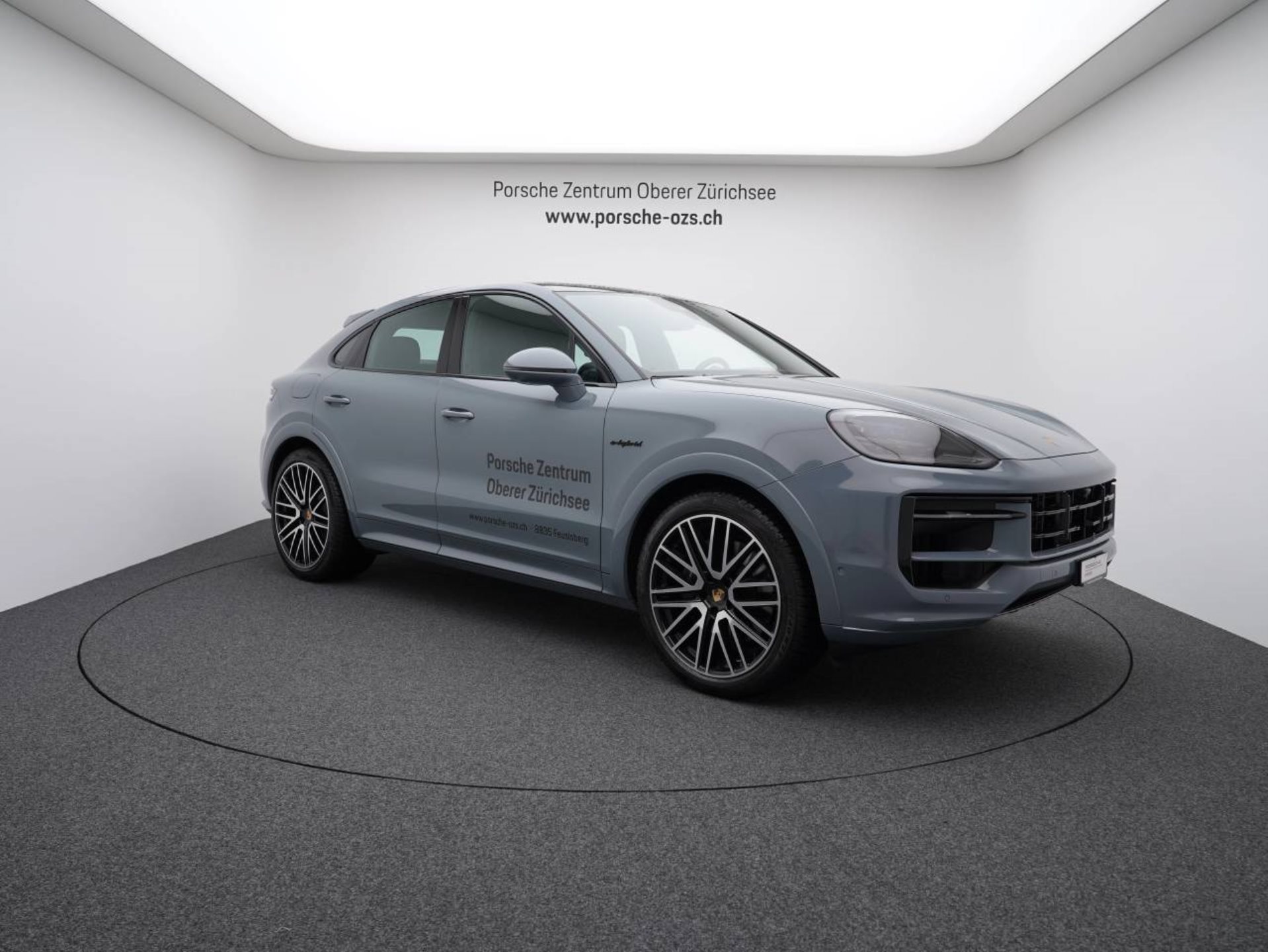 PORSCHE Cayenne E-Hybrid Coupé-image-8