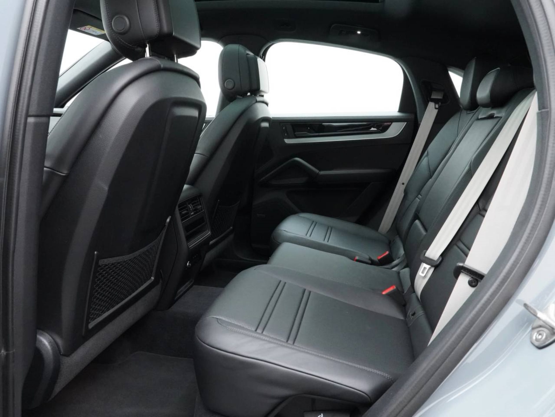 PORSCHE Cayenne E-Hybrid Coupé-image-29