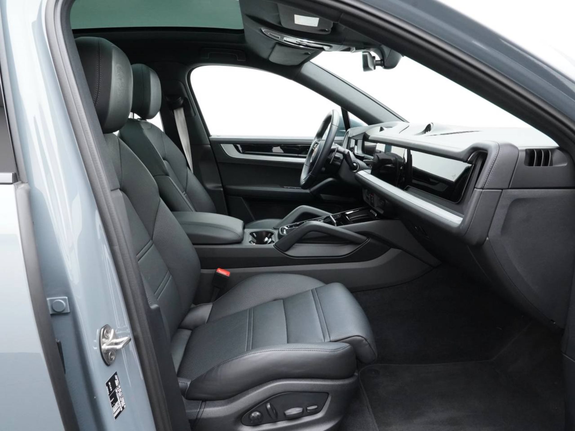 PORSCHE Cayenne E-Hybrid Coupé-image-25