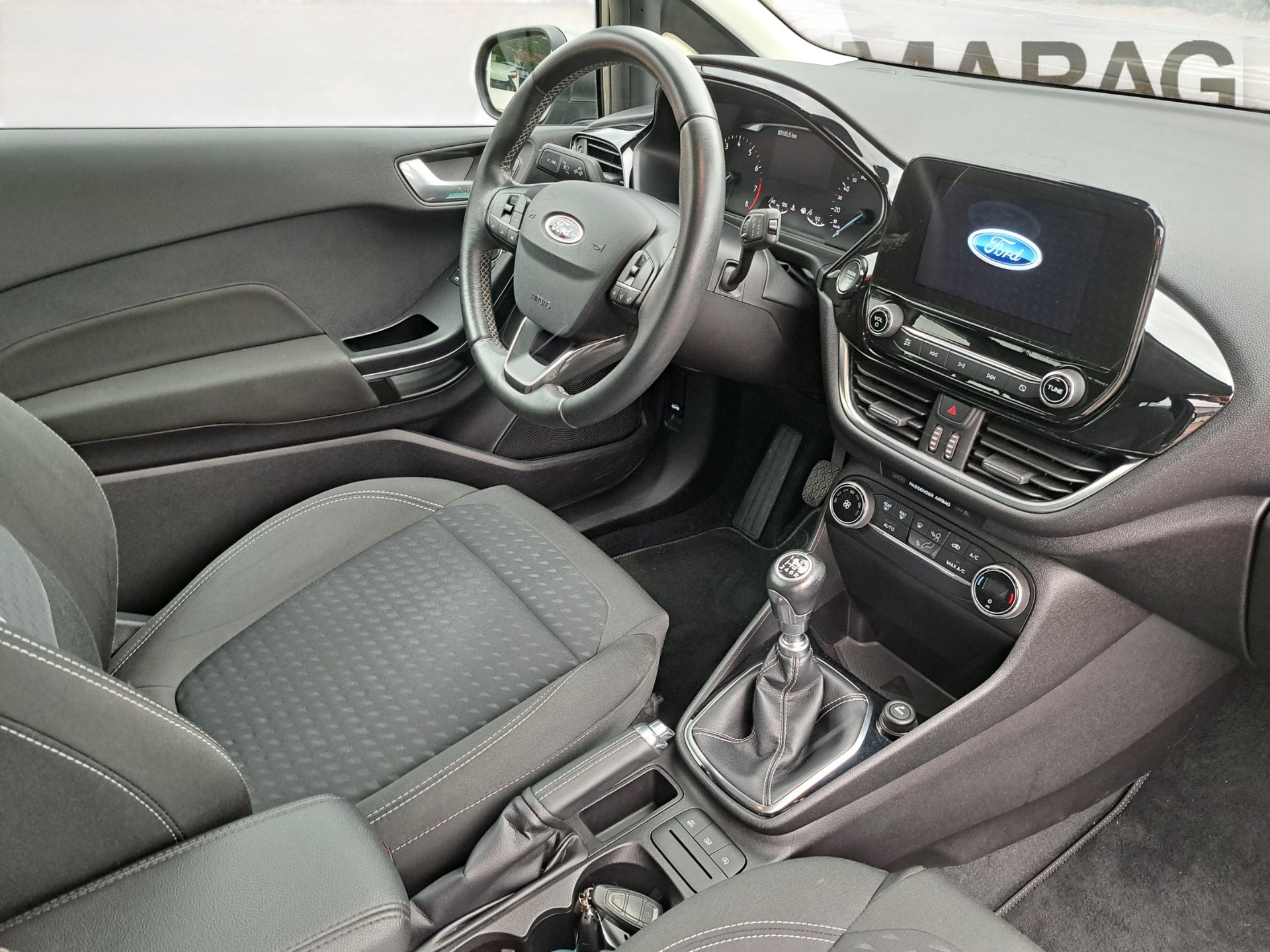 FORD Fiesta 1.0 SCTi Titanium-image-4