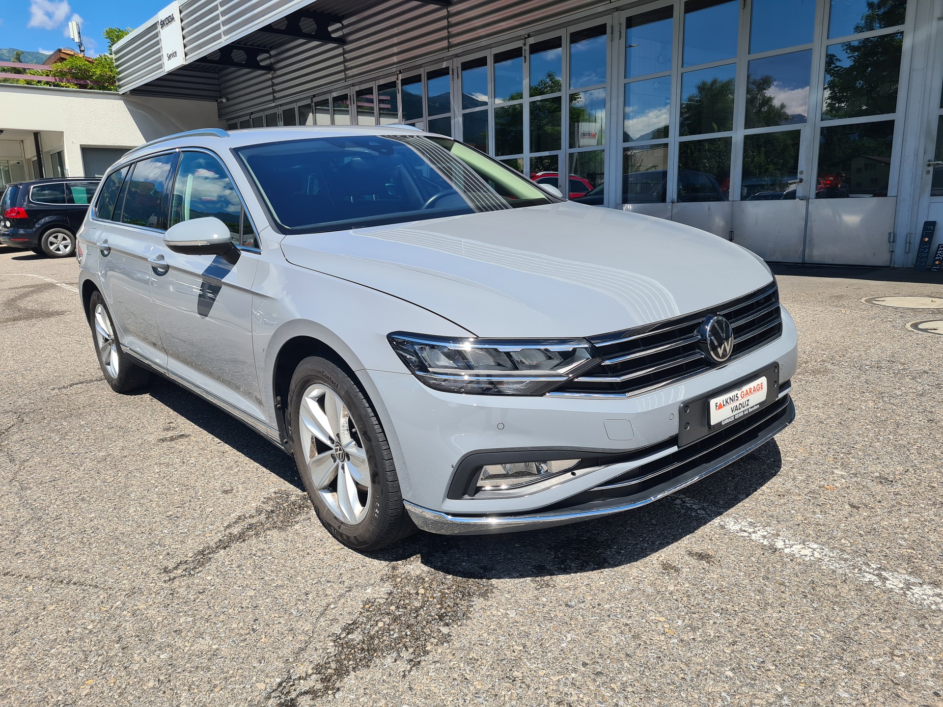 VW Passat 2.0 TDI BMt 75 Edition 4Motion DSG-image-1