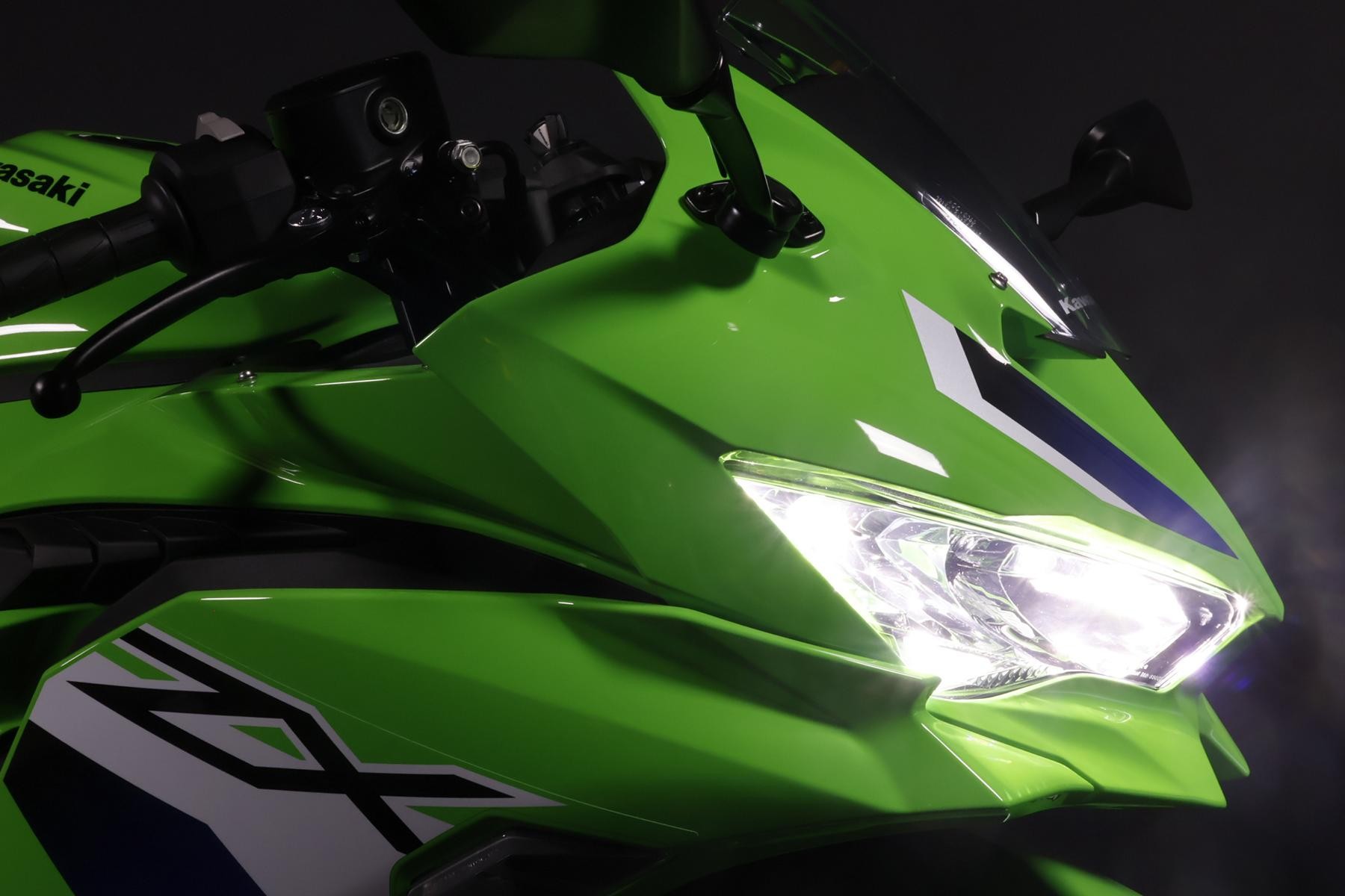 KAWASAKI Ninja ZX-4RR (57/35 KW)-image-4