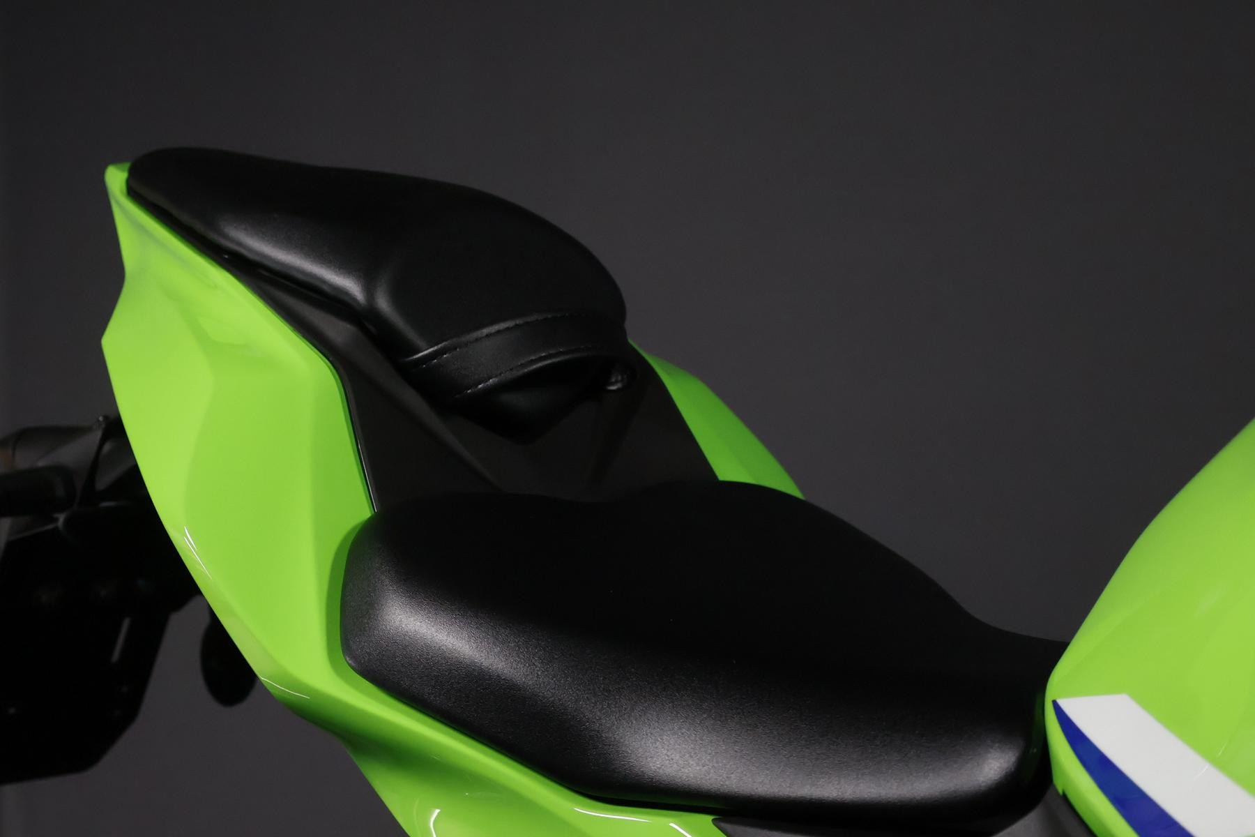 KAWASAKI Ninja ZX-4RR (57/35 KW)-image-5