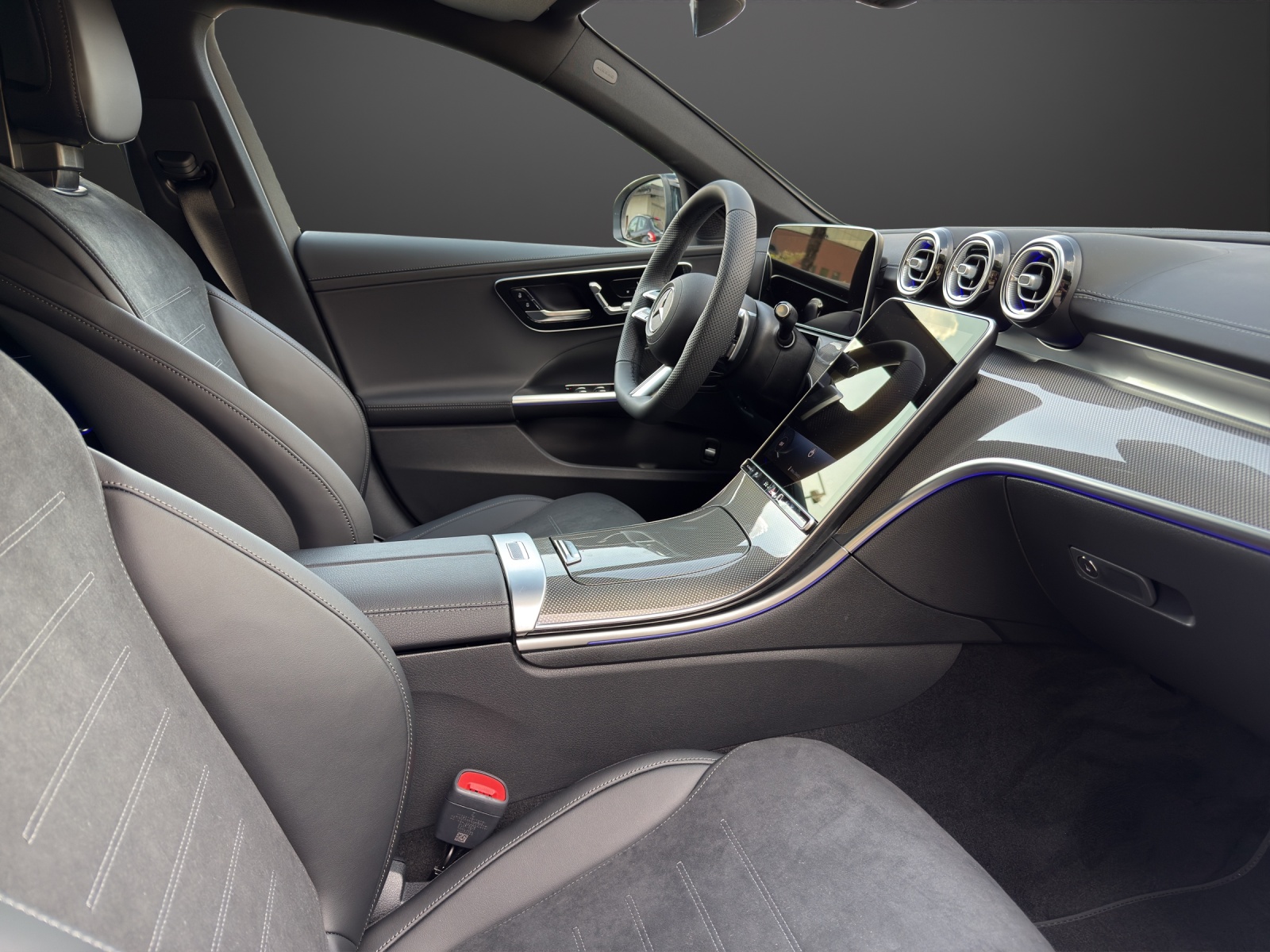 MERCEDES-BENZ C 220 d T 4 Matic Swiss Star-image-11