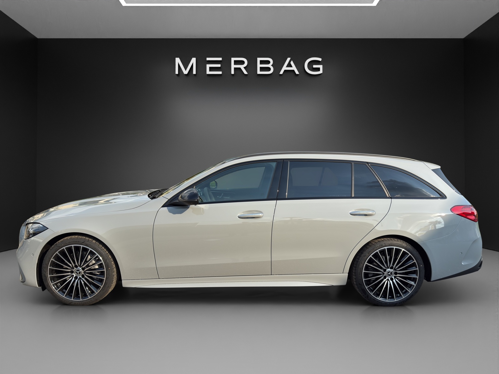 MERCEDES-BENZ C 220 d T 4 Matic Swiss Star-image-1
