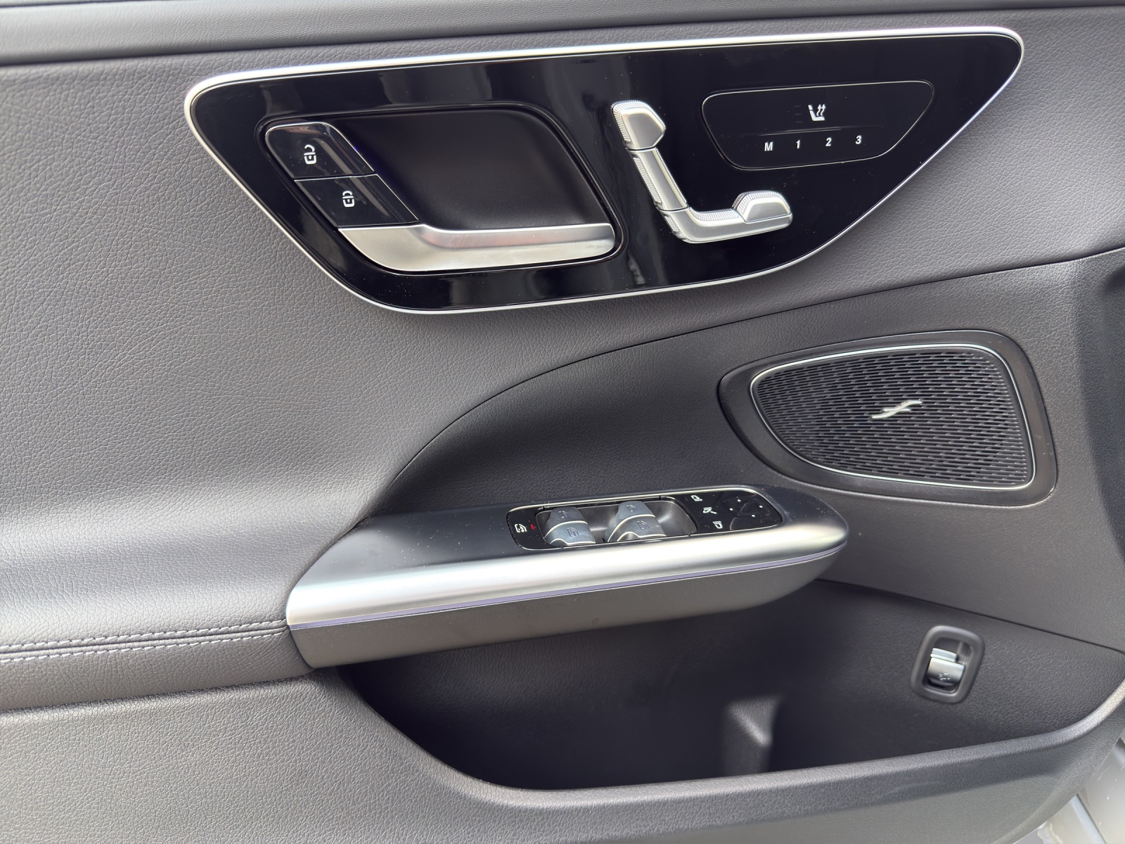 MERCEDES-BENZ C 220 d T 4 Matic Swiss Star-image-12