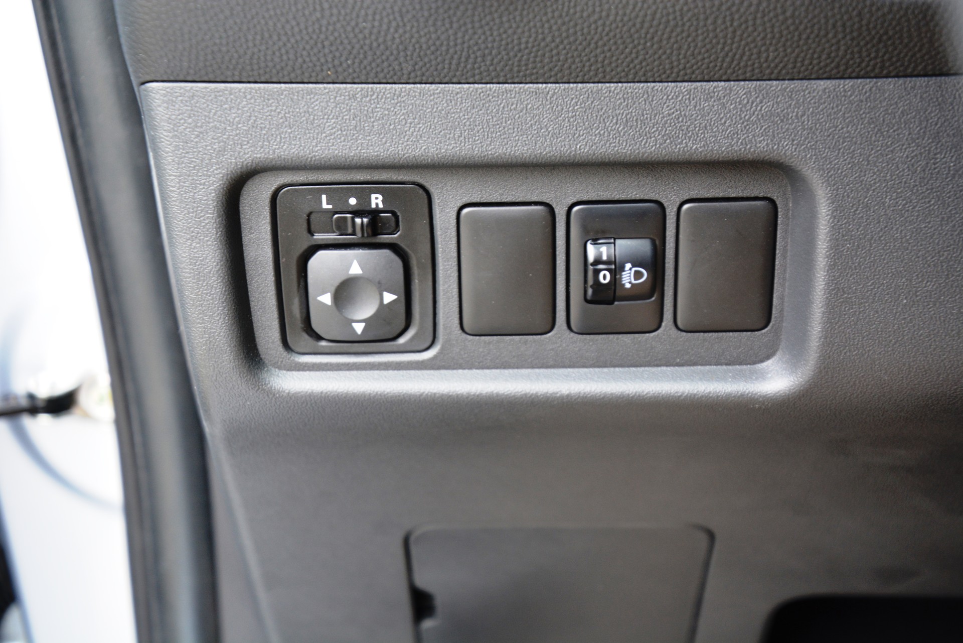 MITSUBISHI Space Star 1.2 CVT Pure-image-11