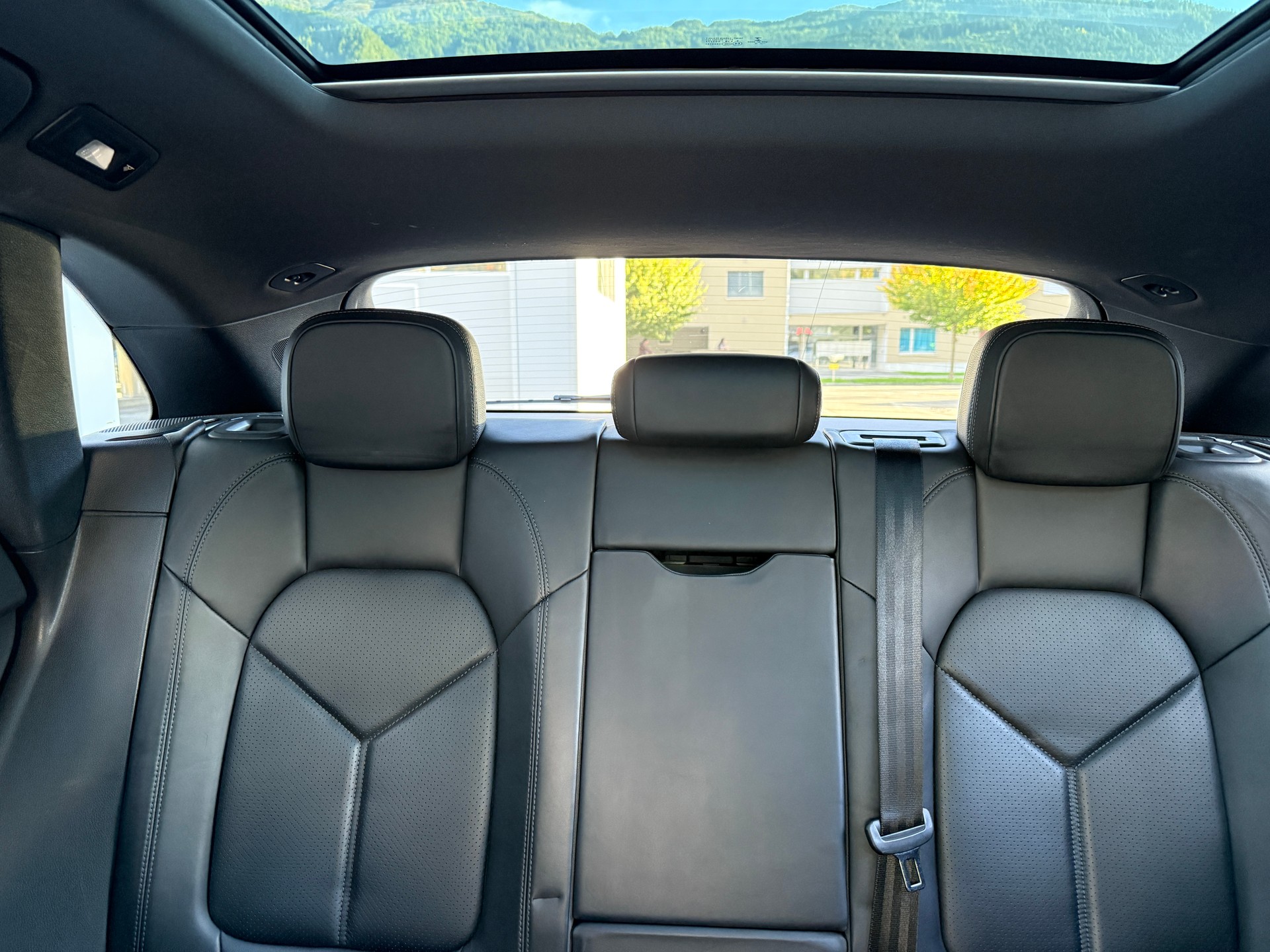 PORSCHE Macan S Diesel PDK-image-15