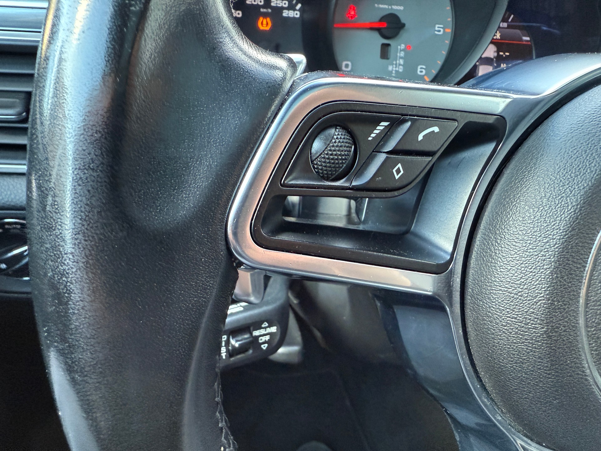 PORSCHE Macan S Diesel PDK-image-18