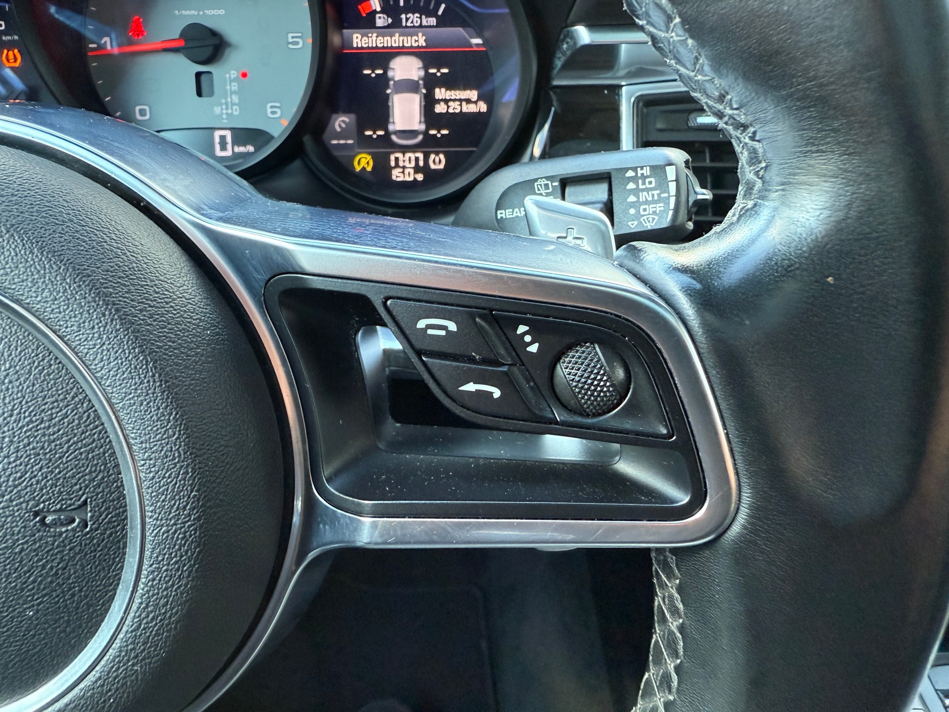 PORSCHE Macan S Diesel PDK-image-19