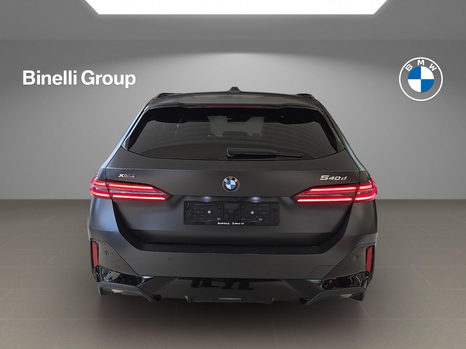 BMW 540d xDrive 48V Touring M Sport Pro Steptronic-image-4
