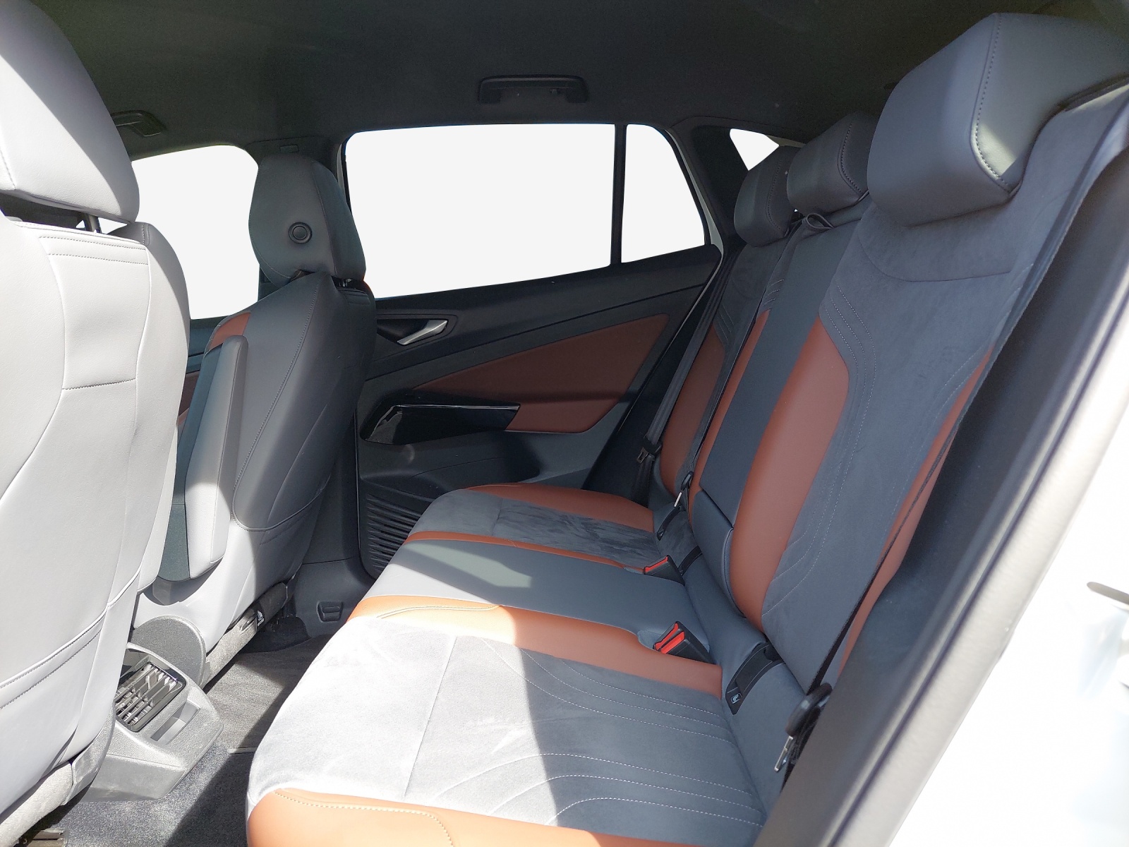 VW ID.4 Pro Performance 77 kWh 1ST-image-12
