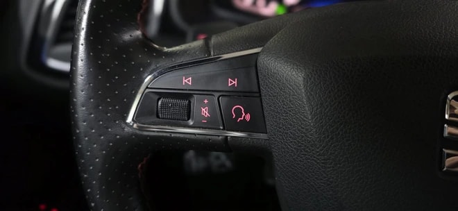 SEAT Leon 2.0 TSI SWISS FR DSG *CH-Fahrzeug*-image-17