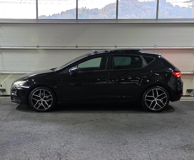 SEAT Leon 2.0 TSI SWISS FR DSG *CH-Fahrzeug*-image-1