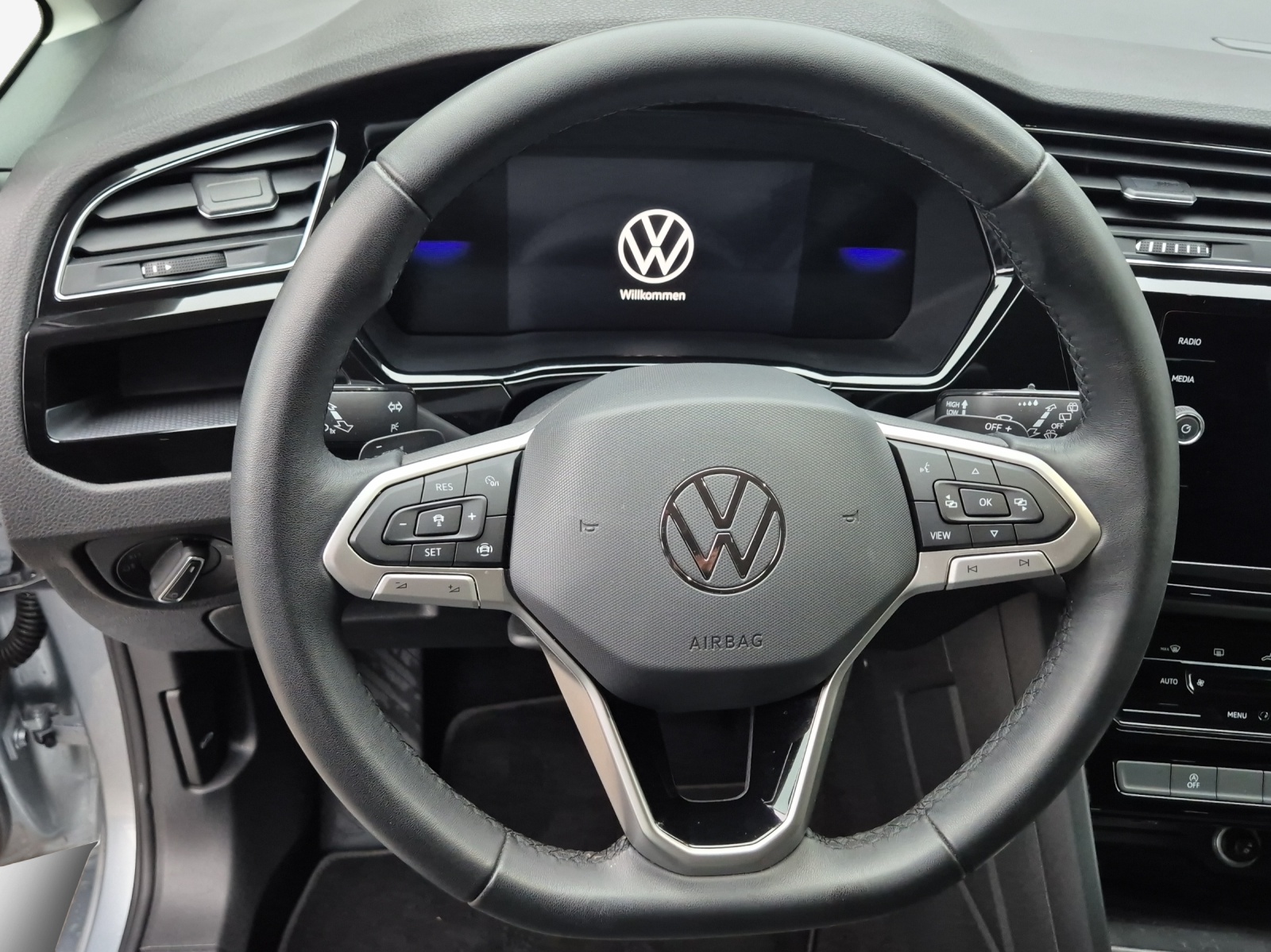 VW Touran 1.5 TSI EVO Comfortline United DSG-image-9