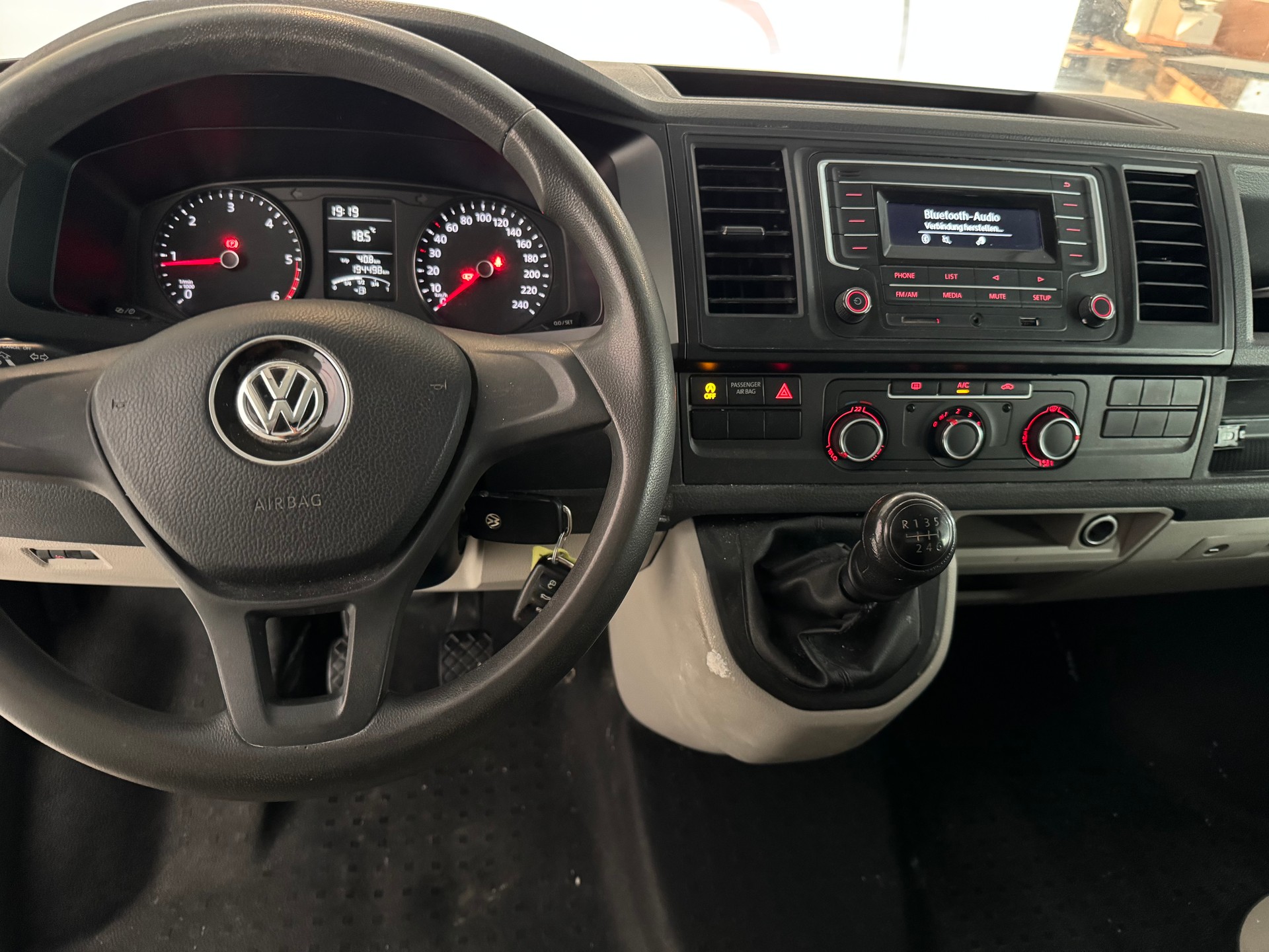 VW T6 2.0 TDI-image-21